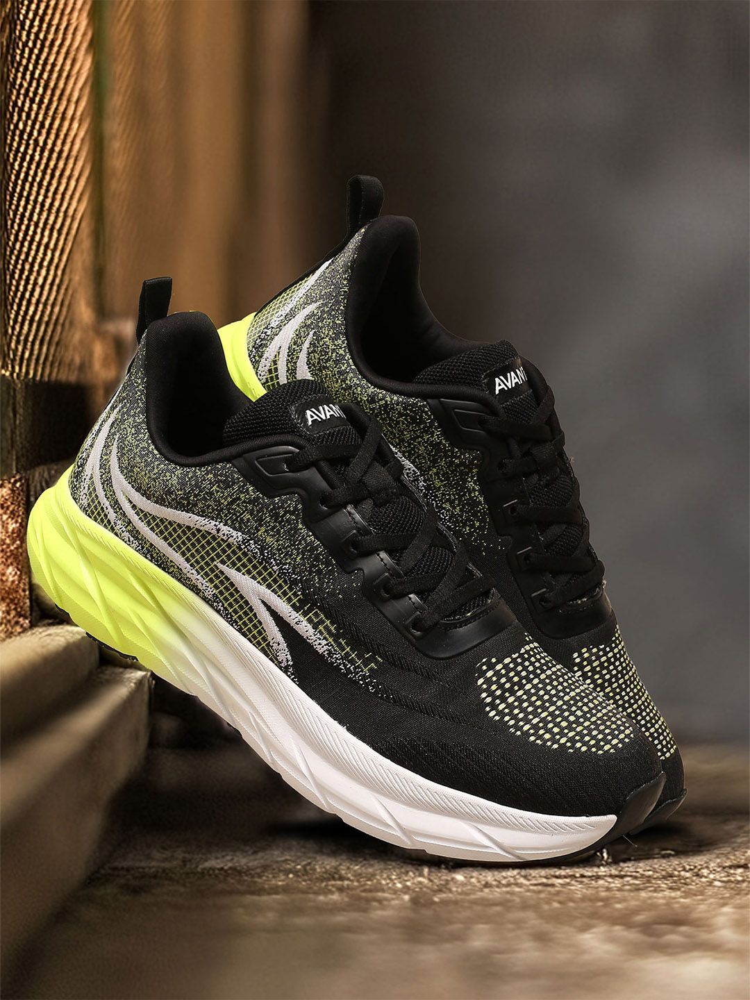 Avant Men Sonic Wave Running Shoes