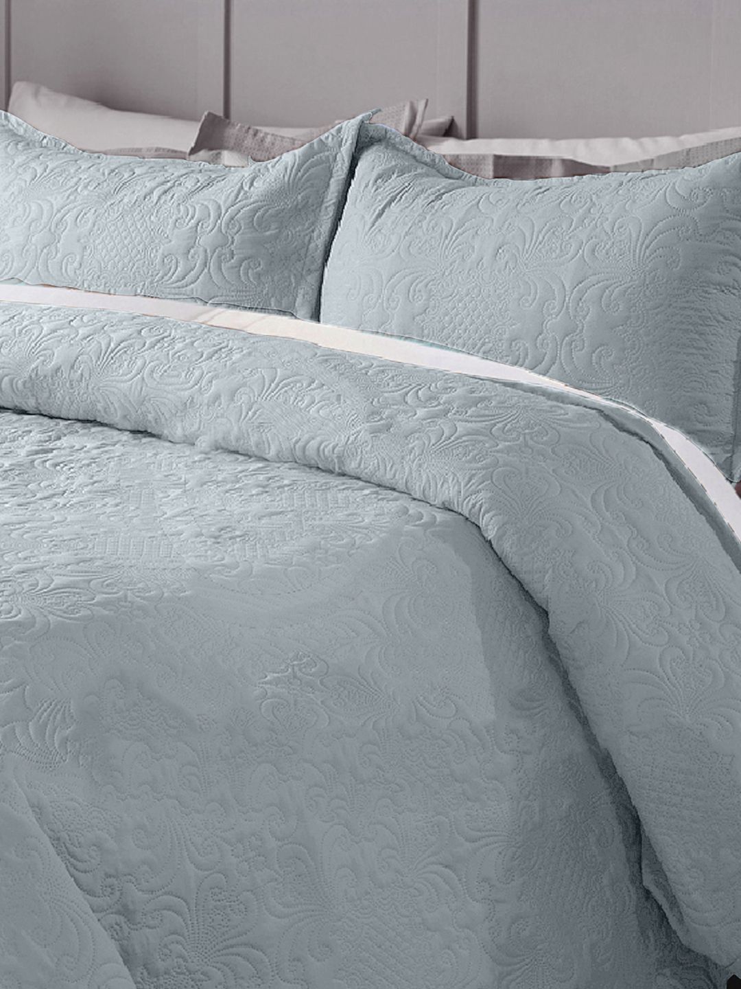 LABHAM Sensation Ultrasonic Quilted 300TC  King Bed Cover with 2 Pillow Covers