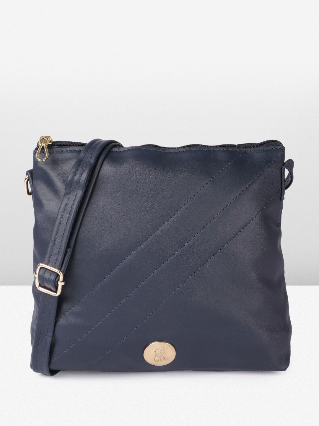 Baggit Baggit Lxe Yoo Hh Magen Self Design Oversized Structured Sling Bag