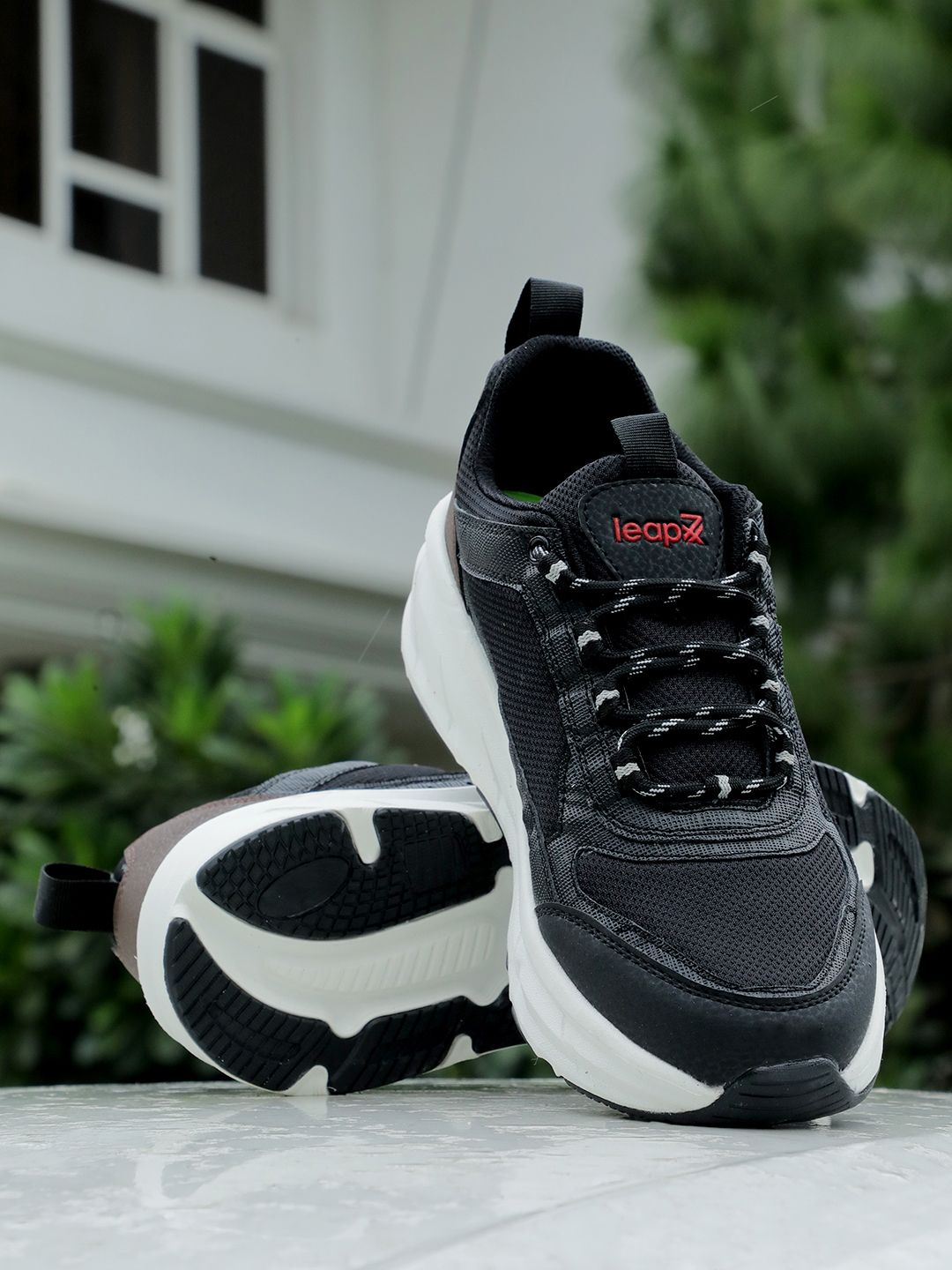 LIBERTY MOUNT E Men Textured Sports Running Shoes