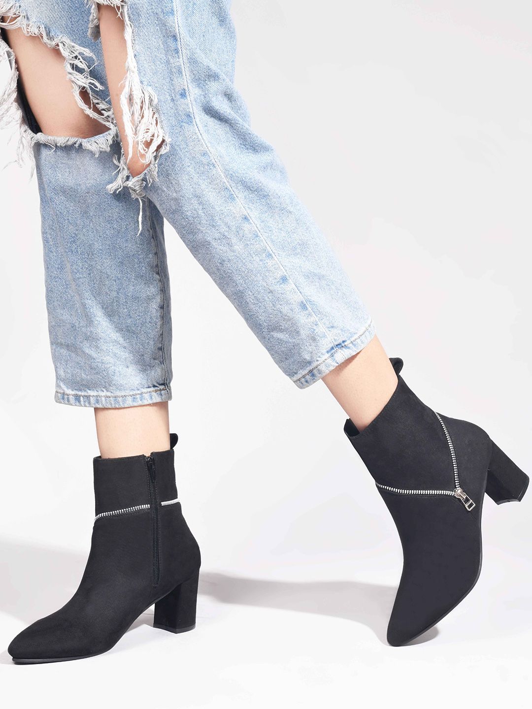 SHUZ TOUCH Women Mid-Top Block Heel Boots