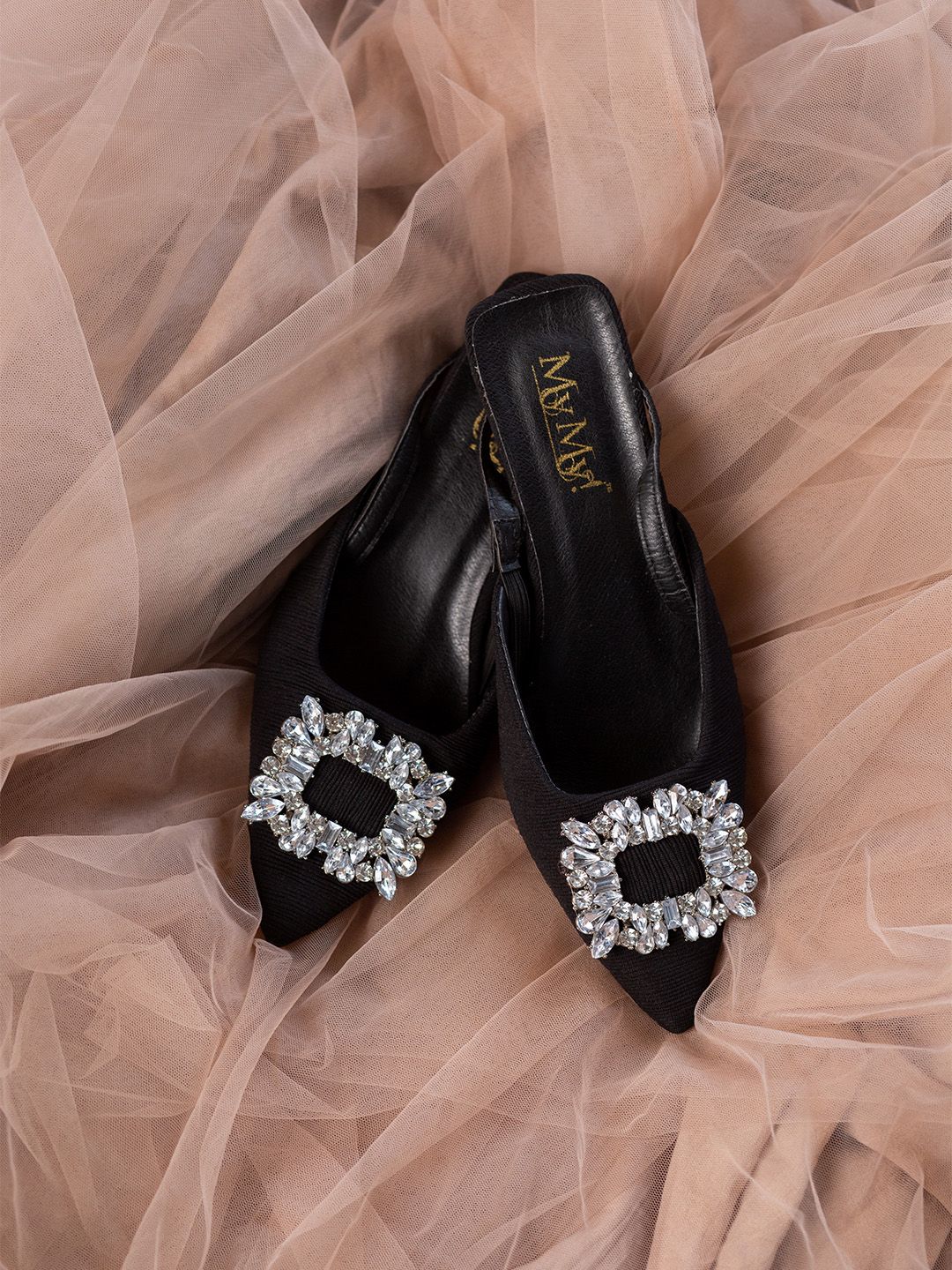 MyMy footwear MyMy footwear Women Embellished Party Kitten Pumps