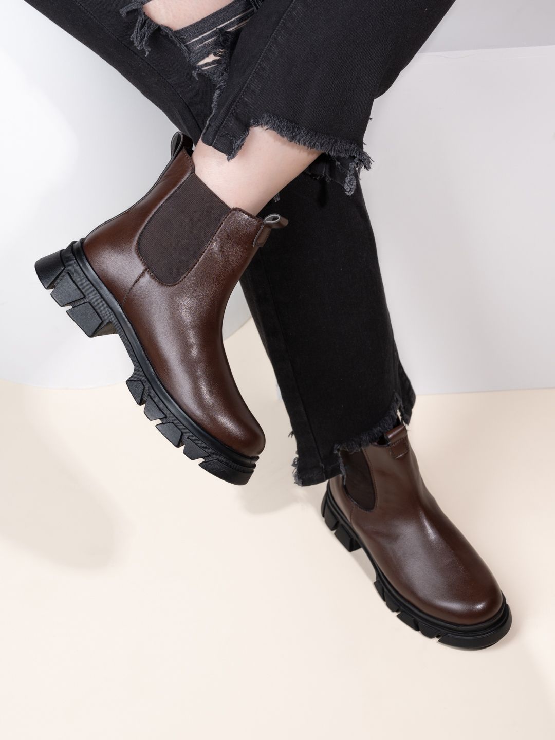 Roadster The Roadster Lifestyle Co Women Block-Heeled Chelsea Boots