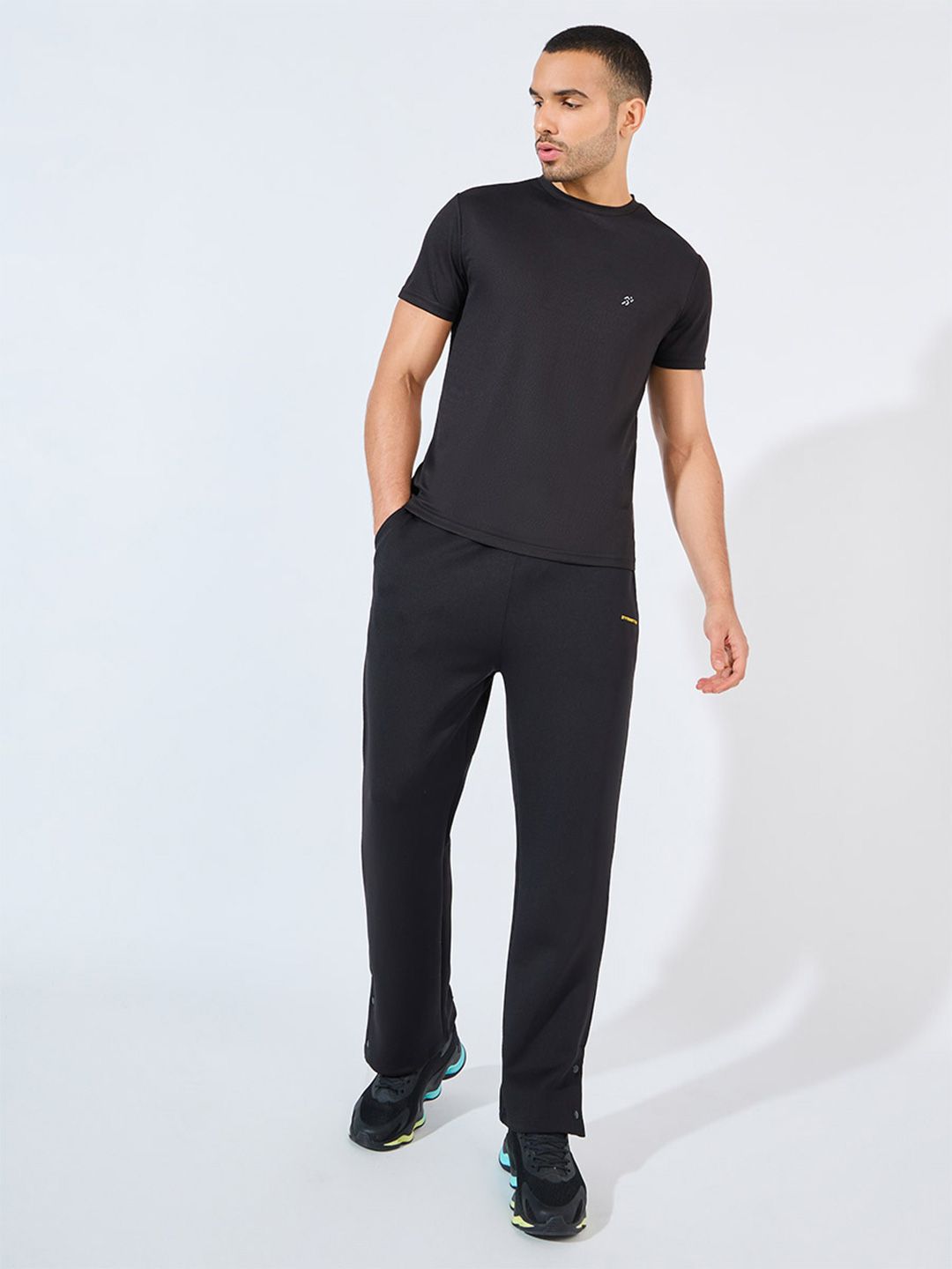 Styli Black Men Relaxed Fit Mid-Rise Open Hem Scub Track Pants