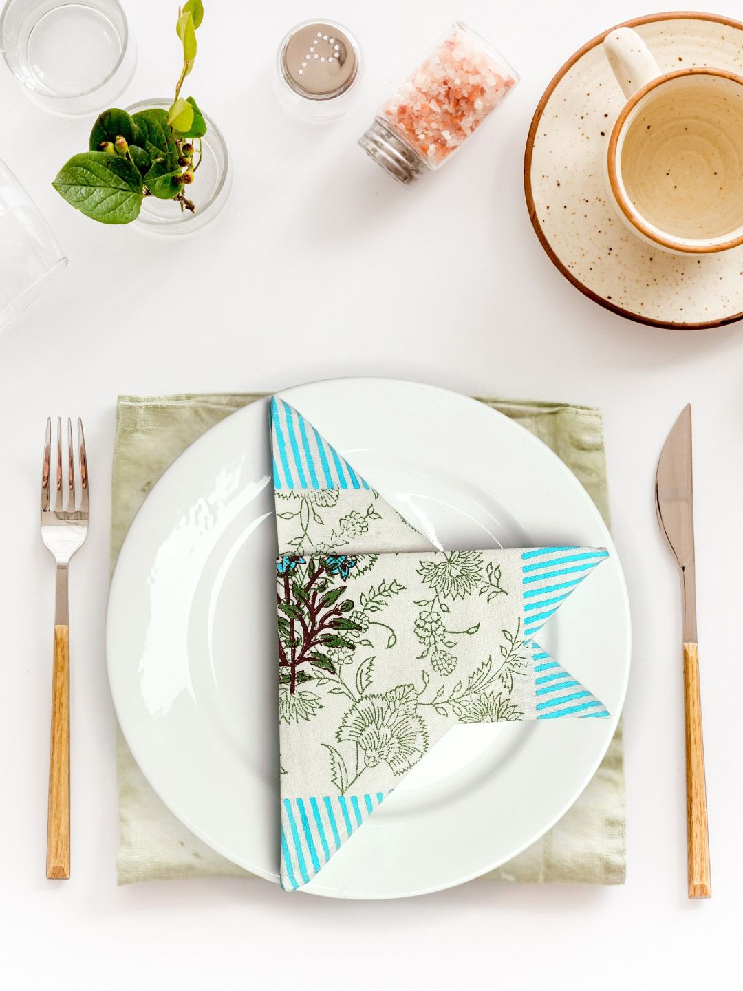 LIVING ROOTS Blue & White 6 Pieces Floral Printed Cotton Table Napkins