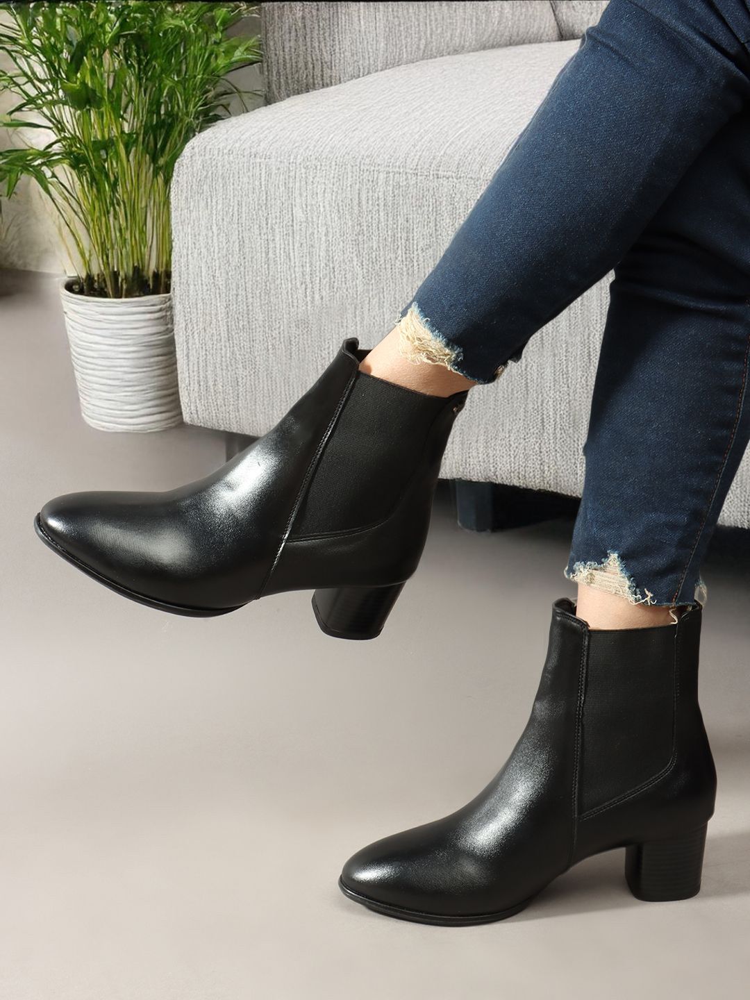 Carlton London Women Casual Block-Heeled Chelsea Boots