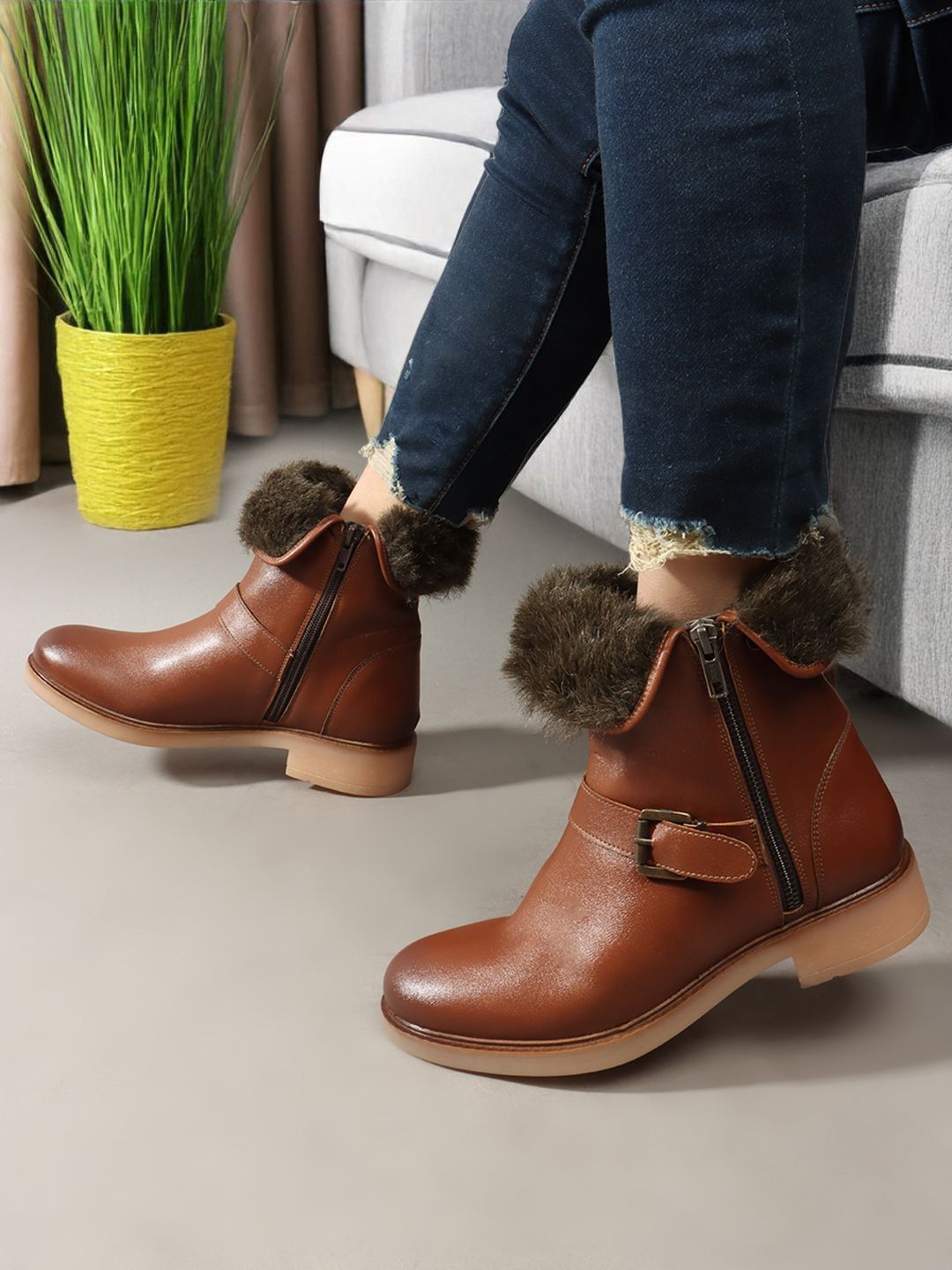 Carlton London Women Block-Heeled Winter Boots