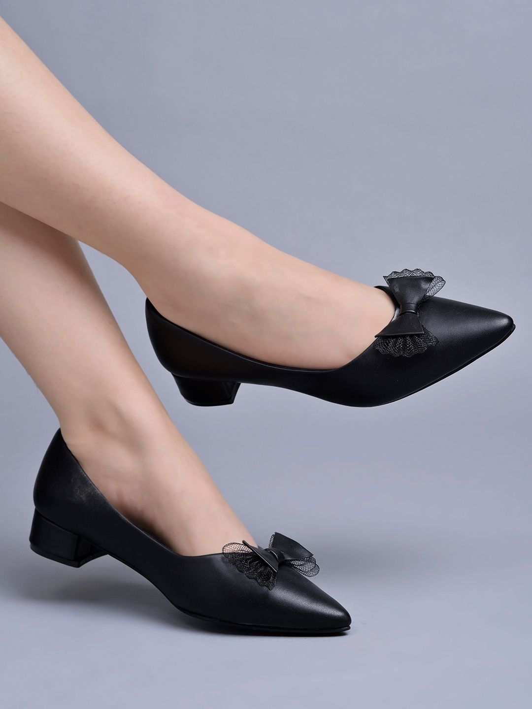 Shoetopia Block Heel Pumps with Bows