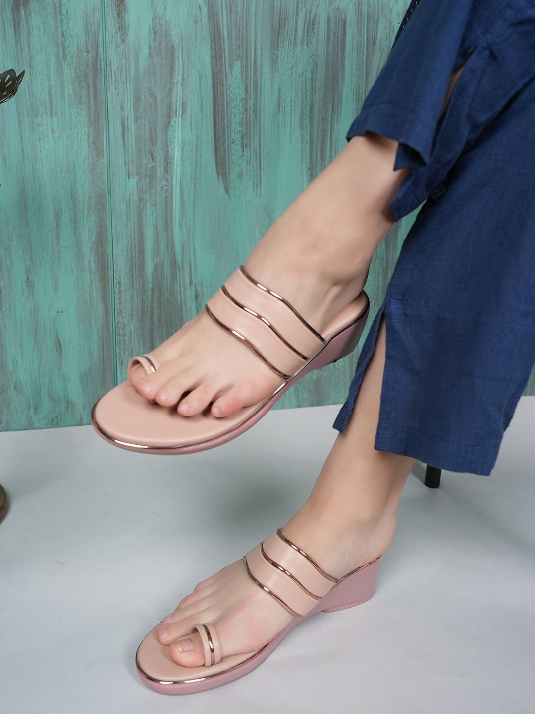 Mast & Harbour Textured Party Wedge Sandals with Buckles