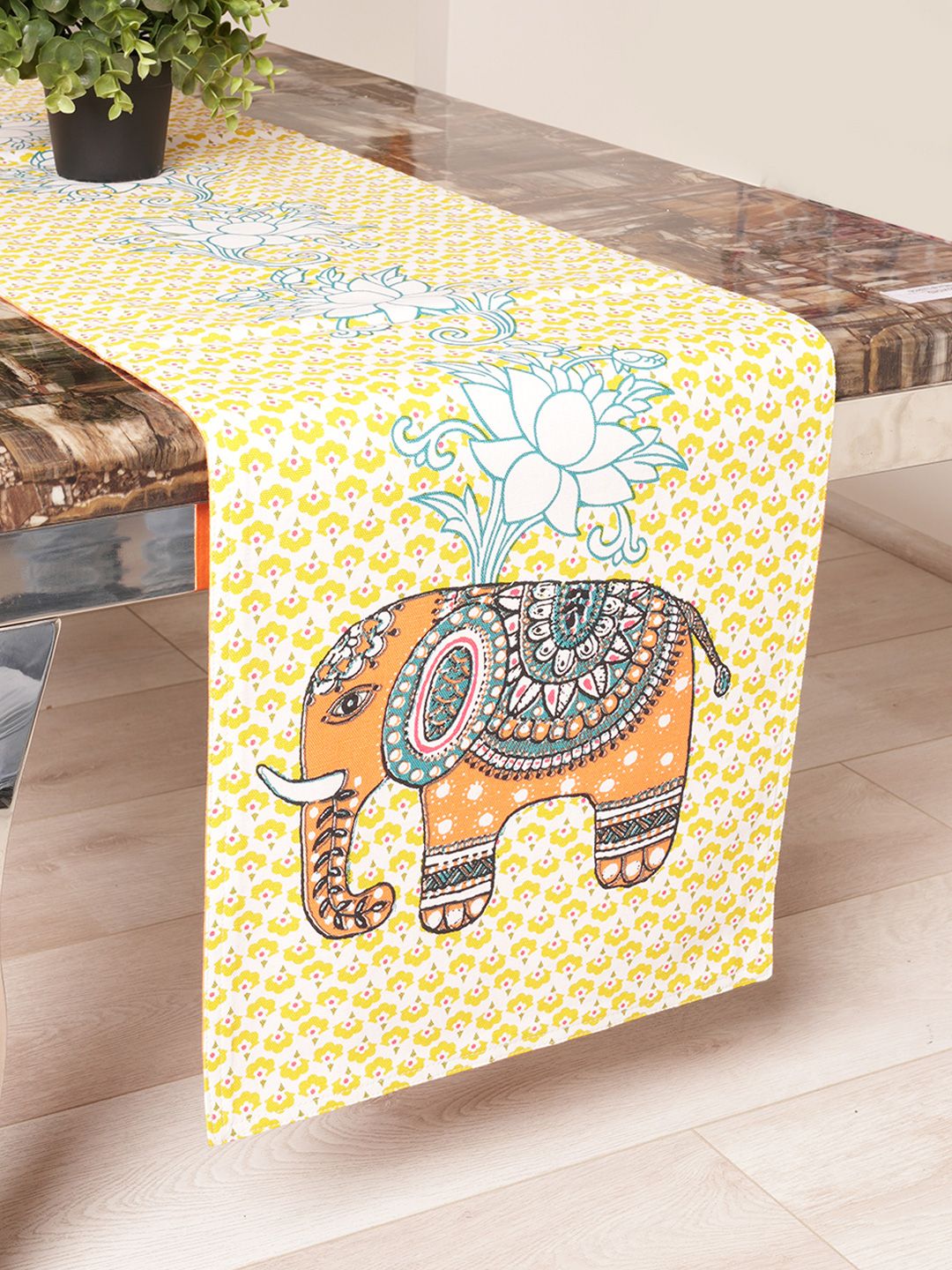 BLANC9 Yellow & Blue Printed Pure Cotton Table Runner