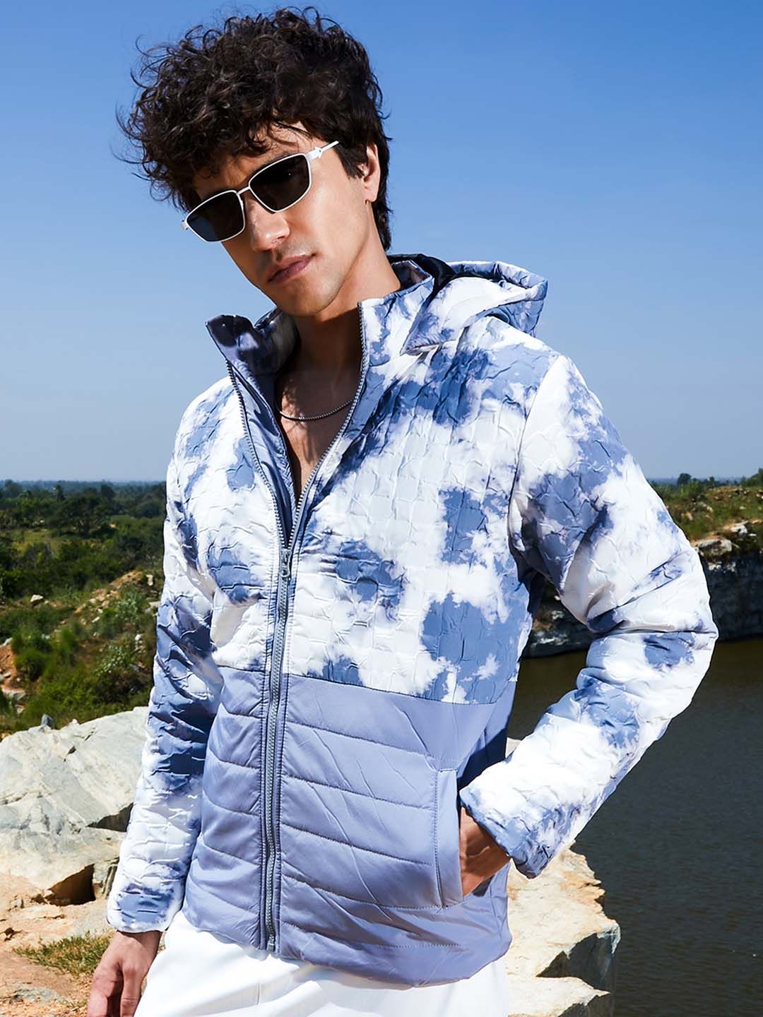 CAHOOT Men Self Design Tie and Dye Lightweight Puffer Jacket with Patchwork