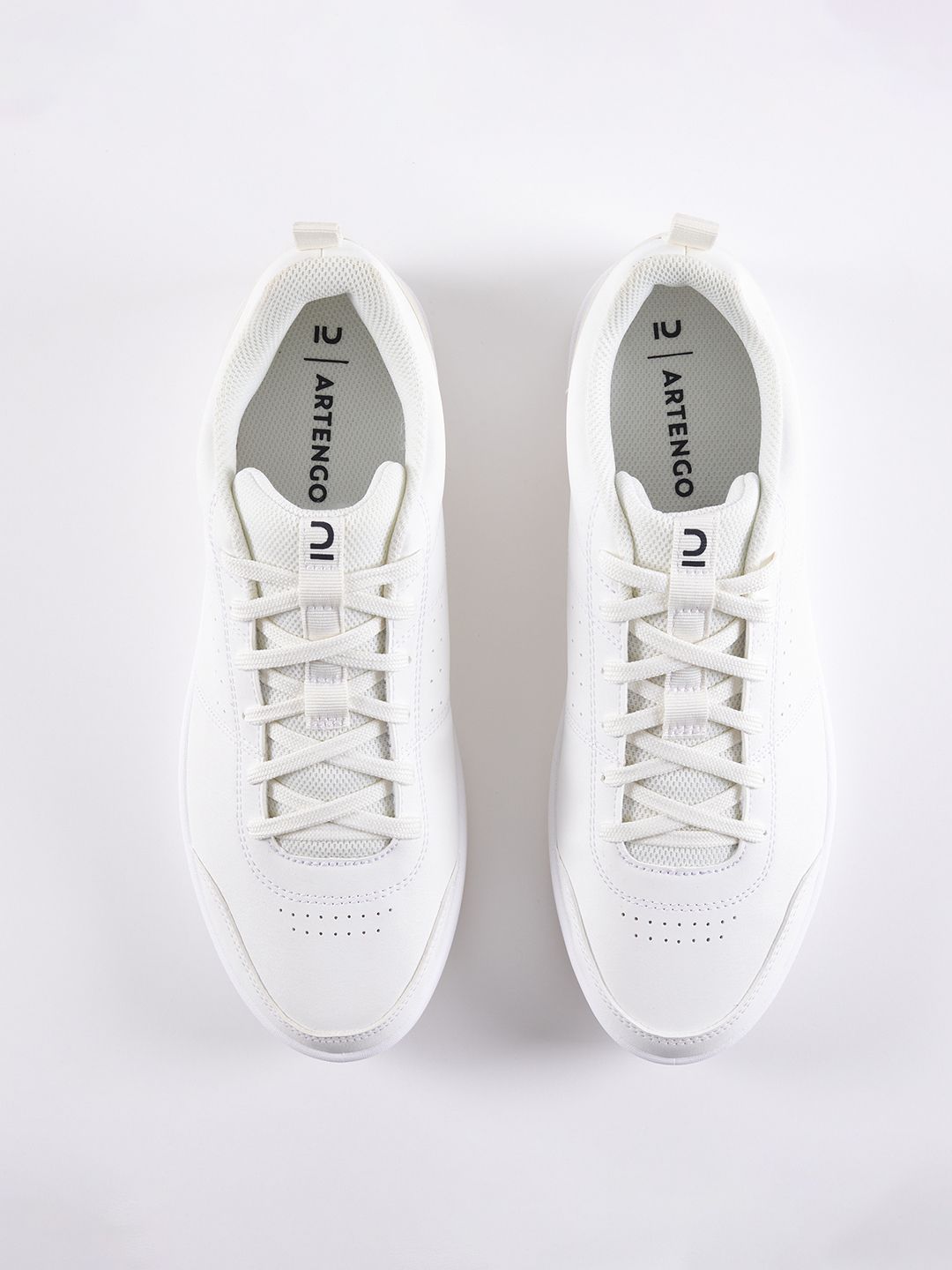 Decathlon Men Off White TS100 Essential Multi Court Abrasion Resistance Tennis Shoes
