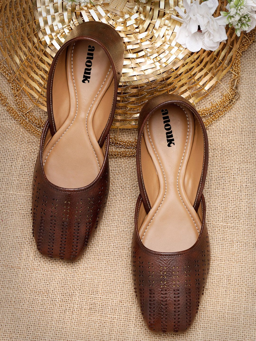 Anouk Women Embellished Mojaris With Laser Cuts