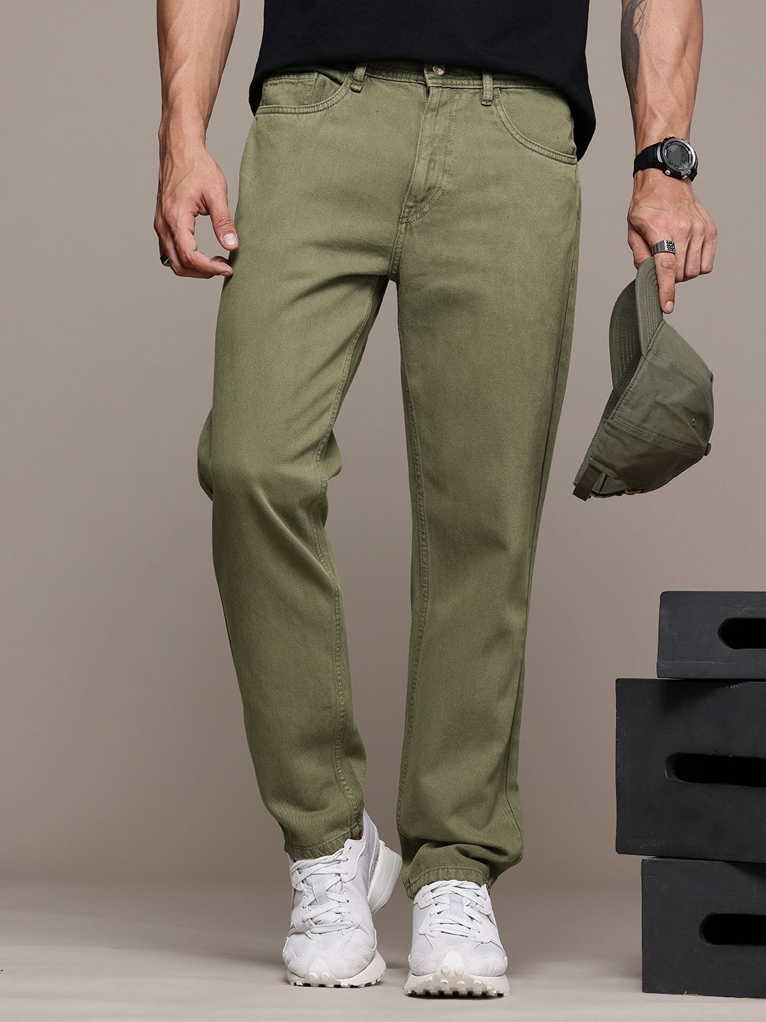 The Roadster Life Co. Men Pure Cotton Relaxed Fit Jeans