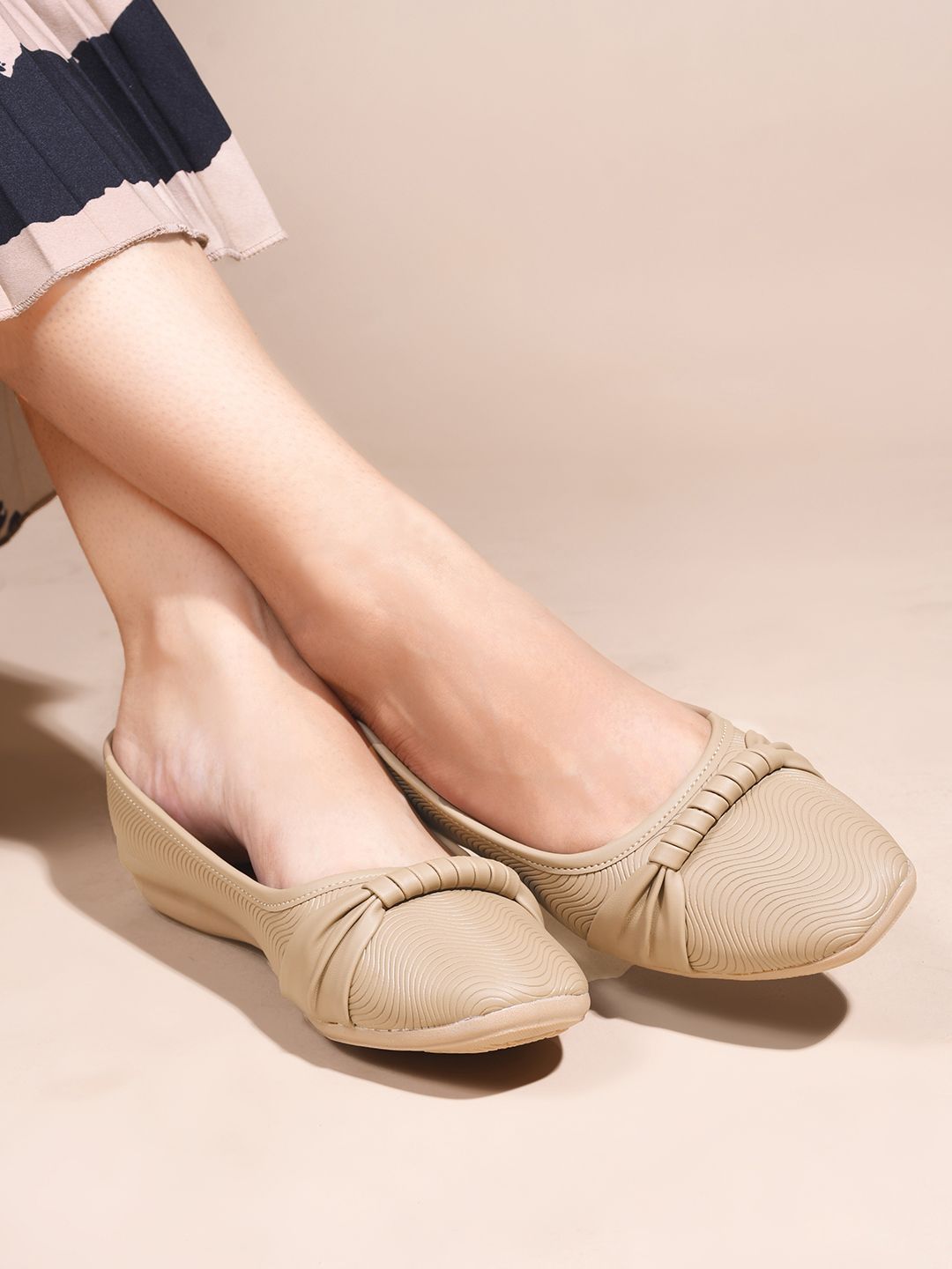 SHUZ TOUCH Women Ballerinas Flats