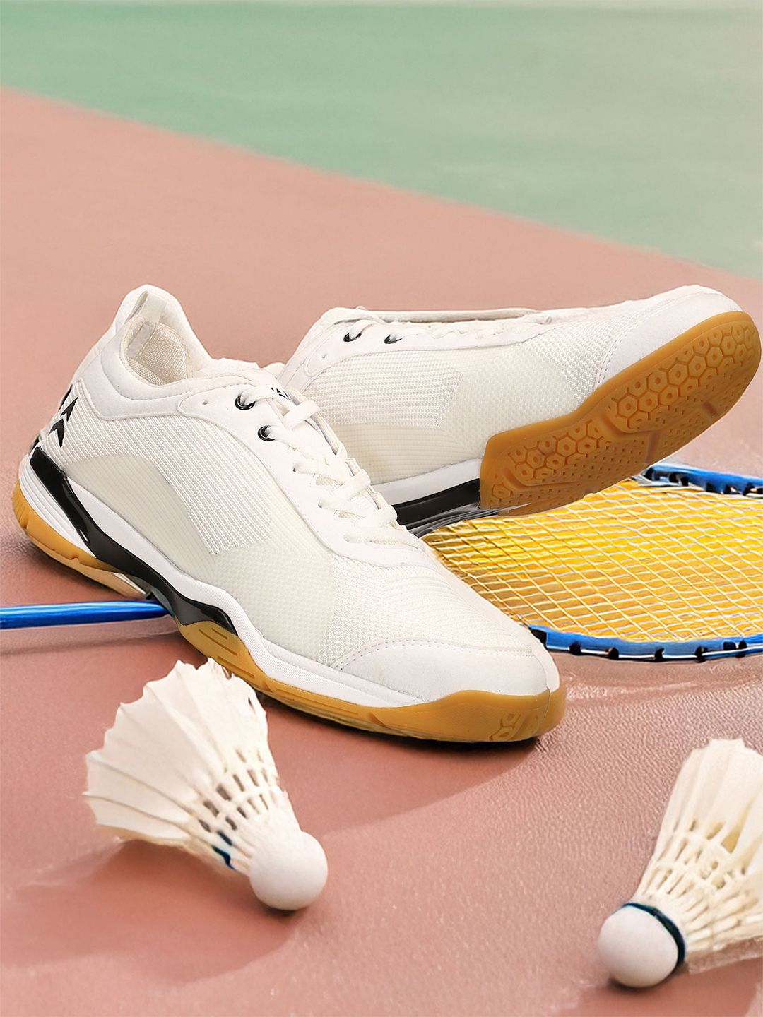 AVANT Men Ace Badminton Shoes
