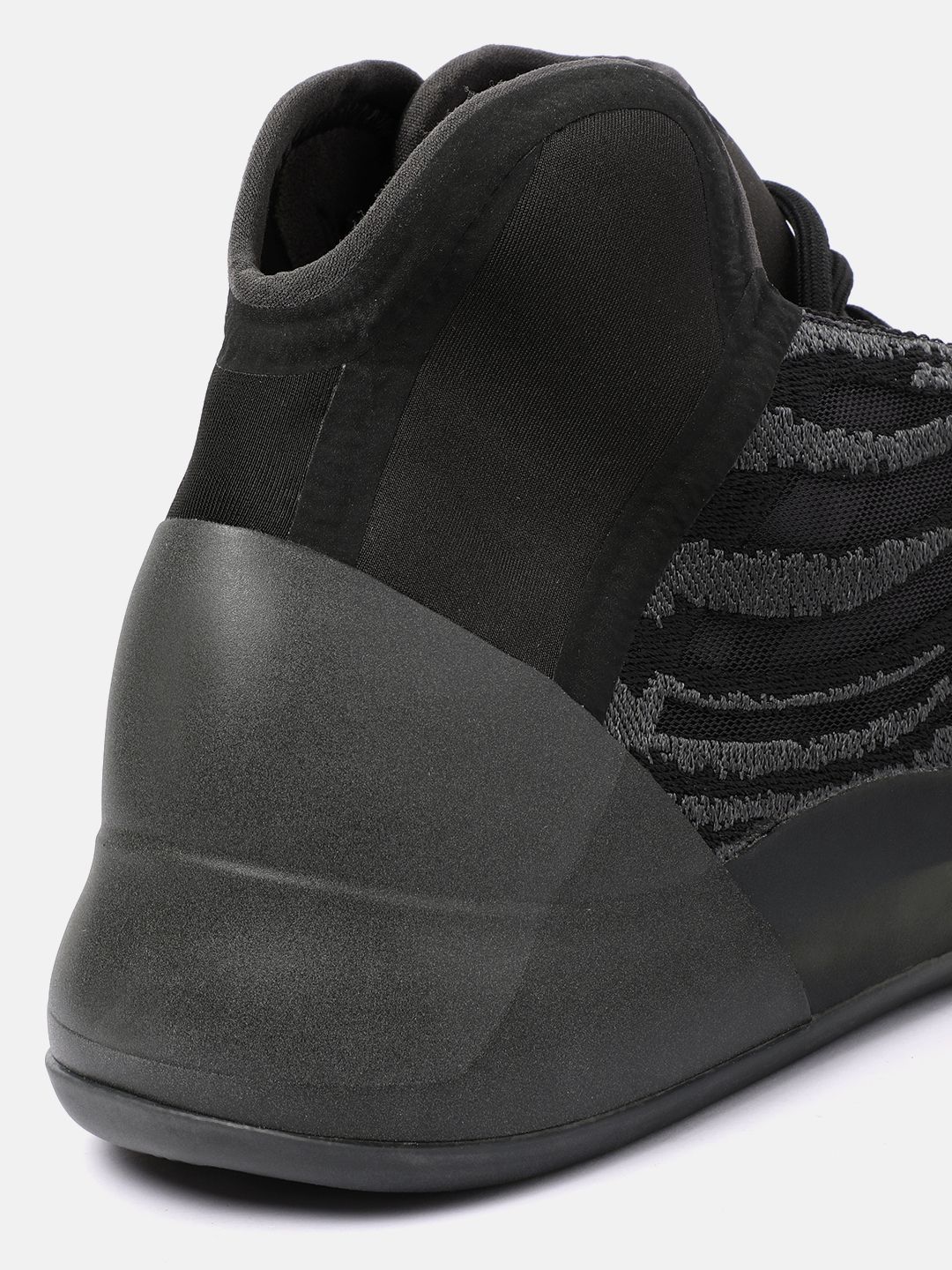 adidas yeezy qntm casual shoes