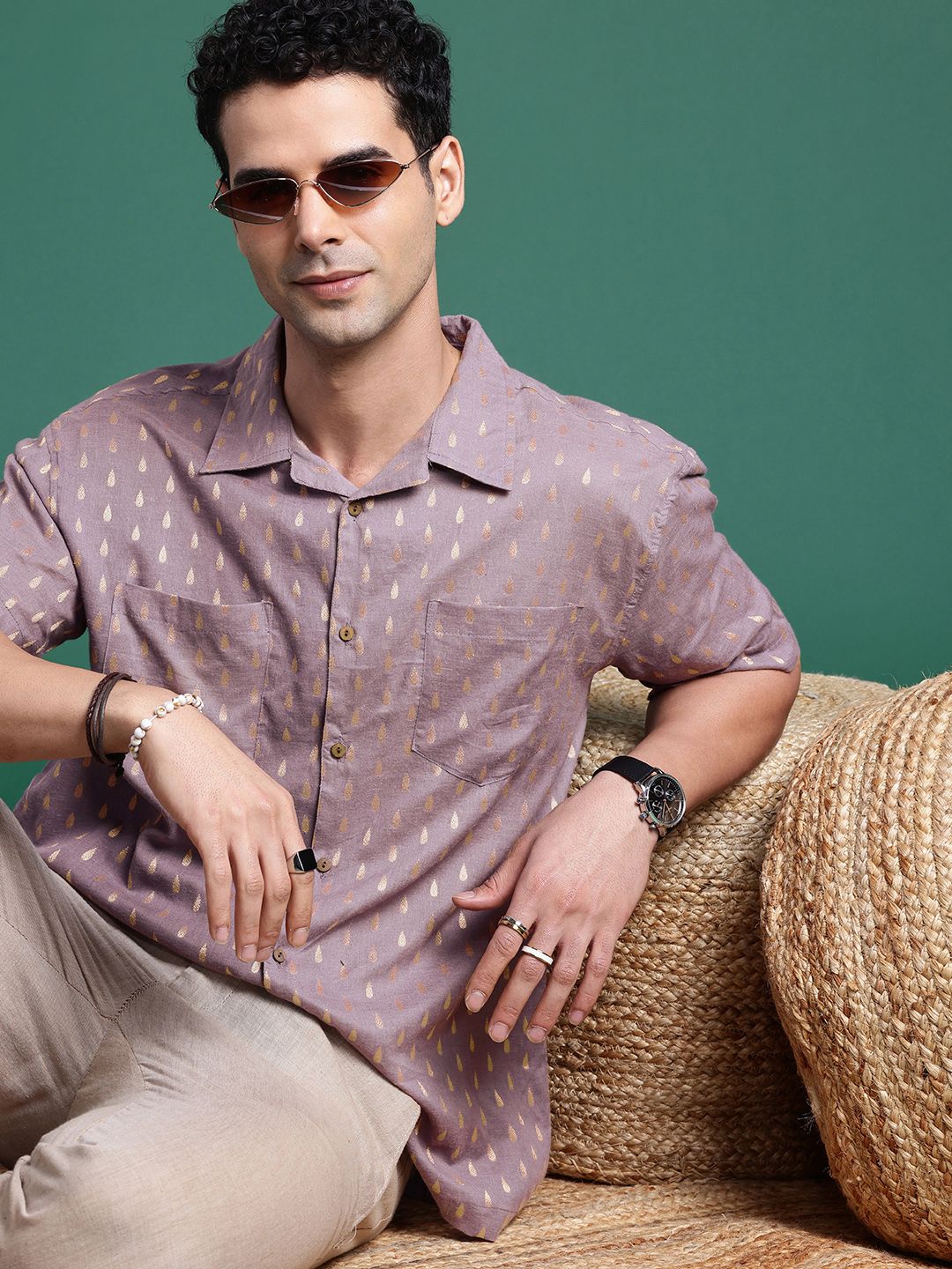 Sangria Regular Fit Textured Cotton Casual Shirt