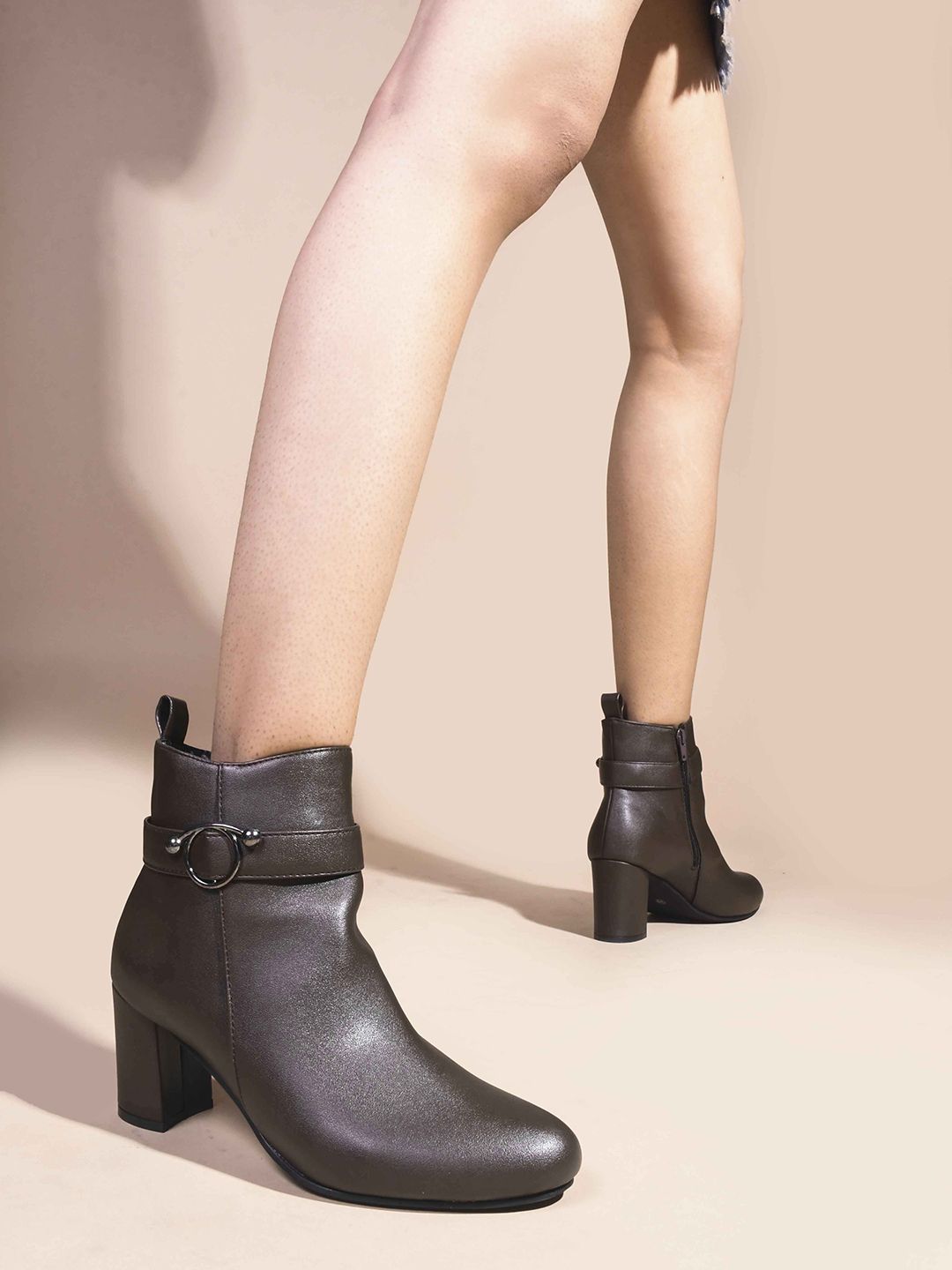 SHUZ TOUCH Women Block-Heeled Regular Boots