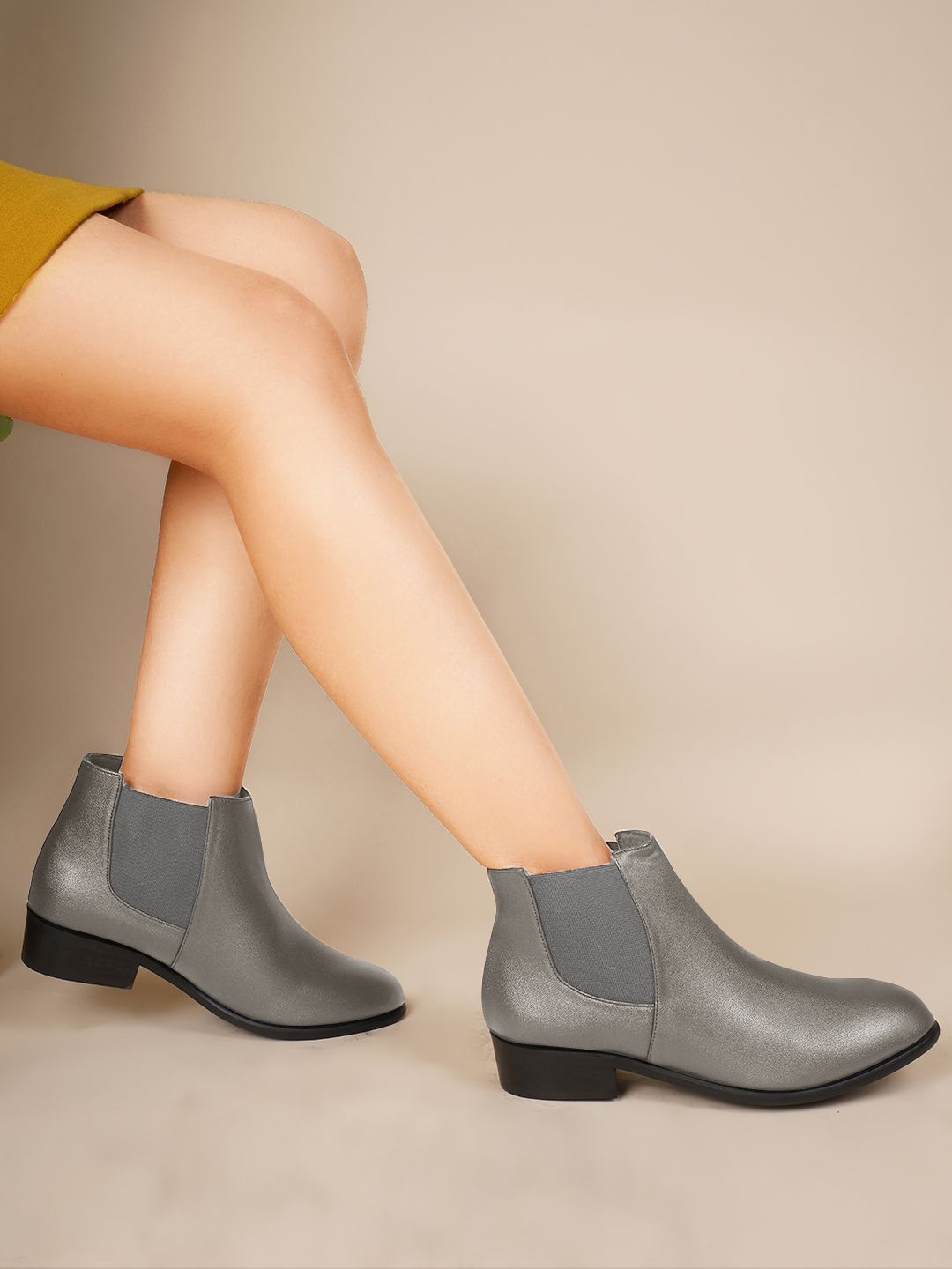 SHUZ TOUCH Women Leather Block-Heeled Chelsea Boots