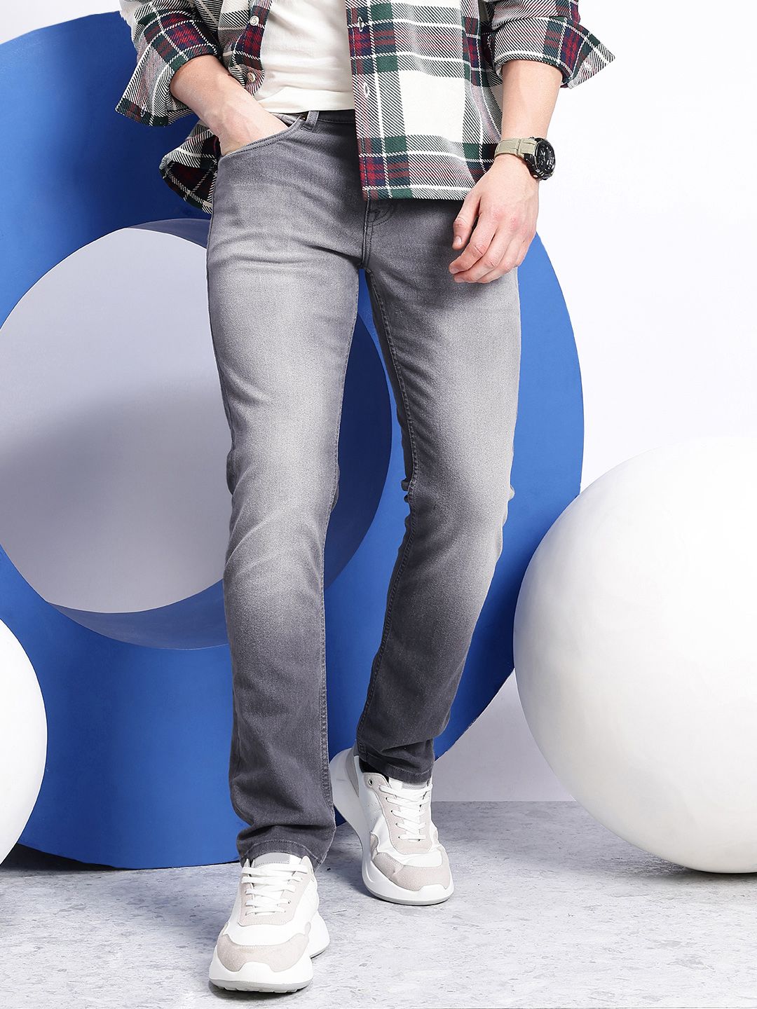 Aeropostale Men Slim Fit Heavy Fade Stretchable Jeans