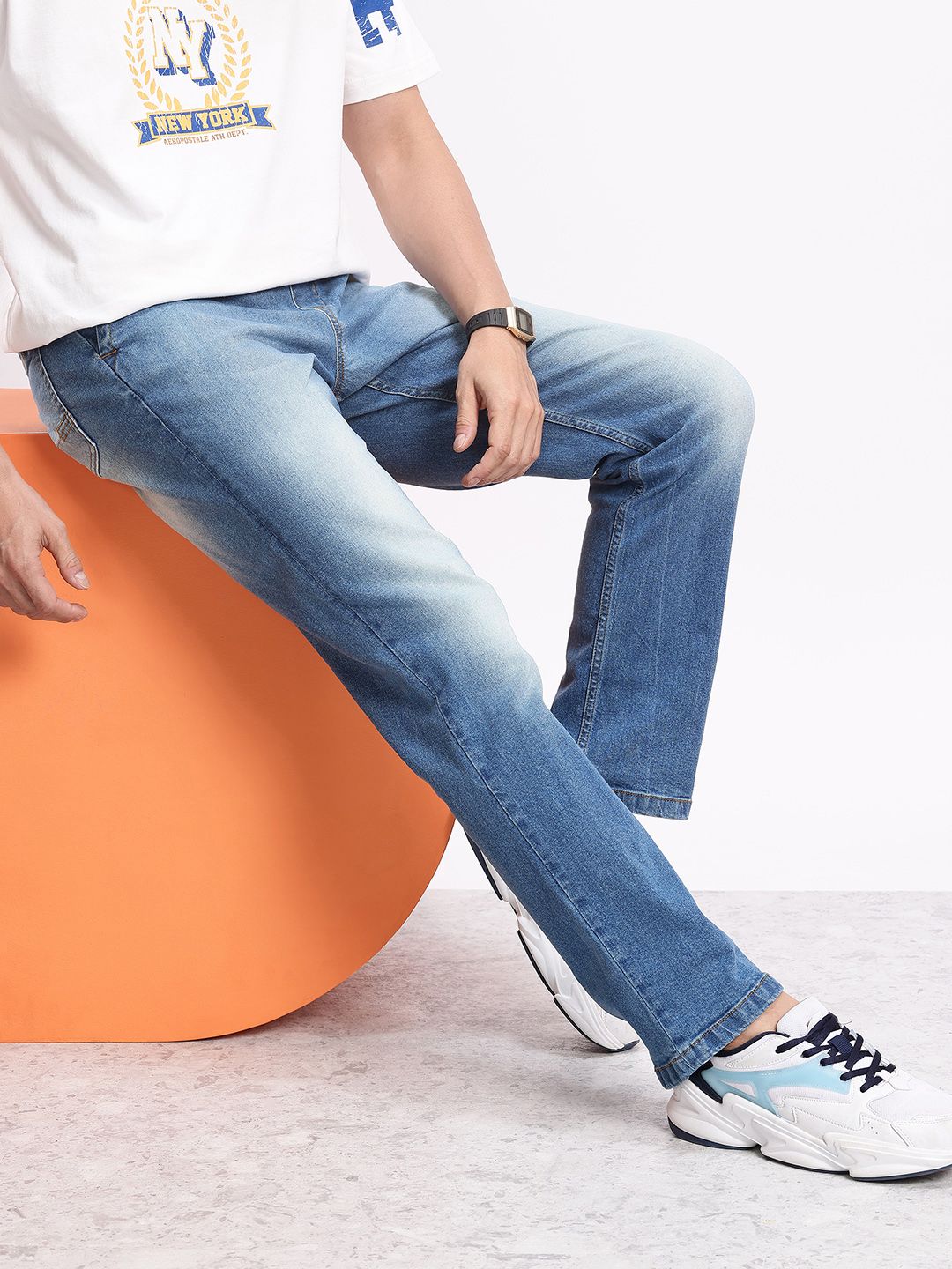 Aeropostale Men Relaxed Fit Heavy Fade Stretchable Jeans