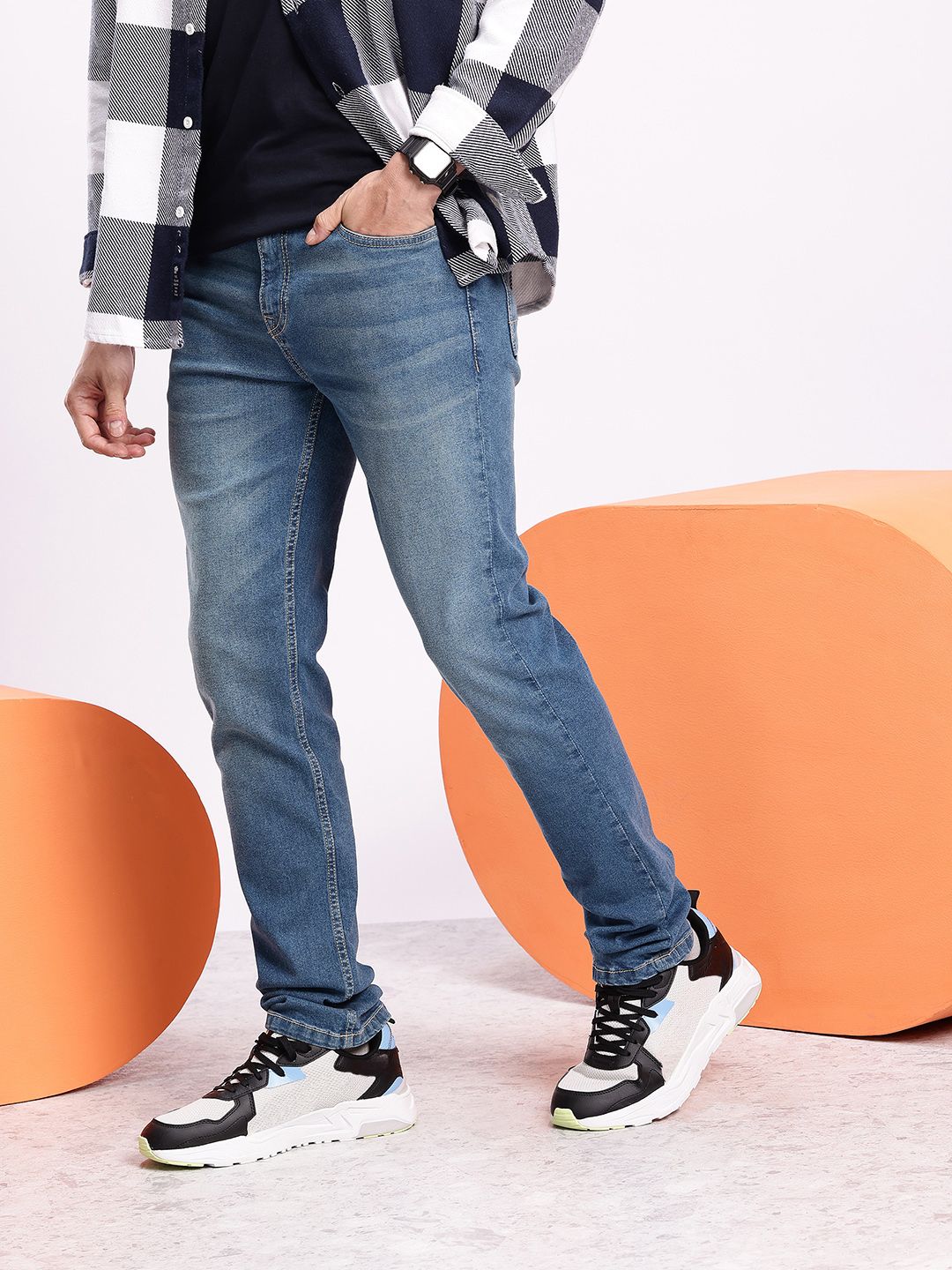 Aeropostale Men Straight Fit Light Fade Stretchable Jeans