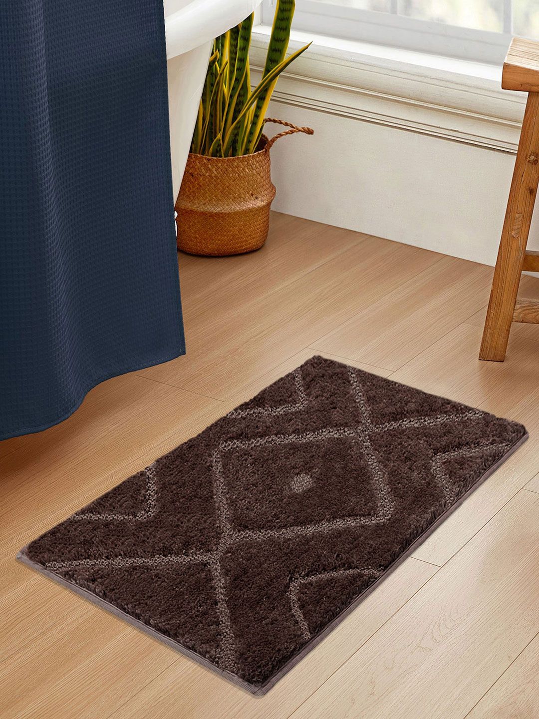 LUXEHOME INTERNATIONAL Brown Microfibre Anti Skid Bath Rug