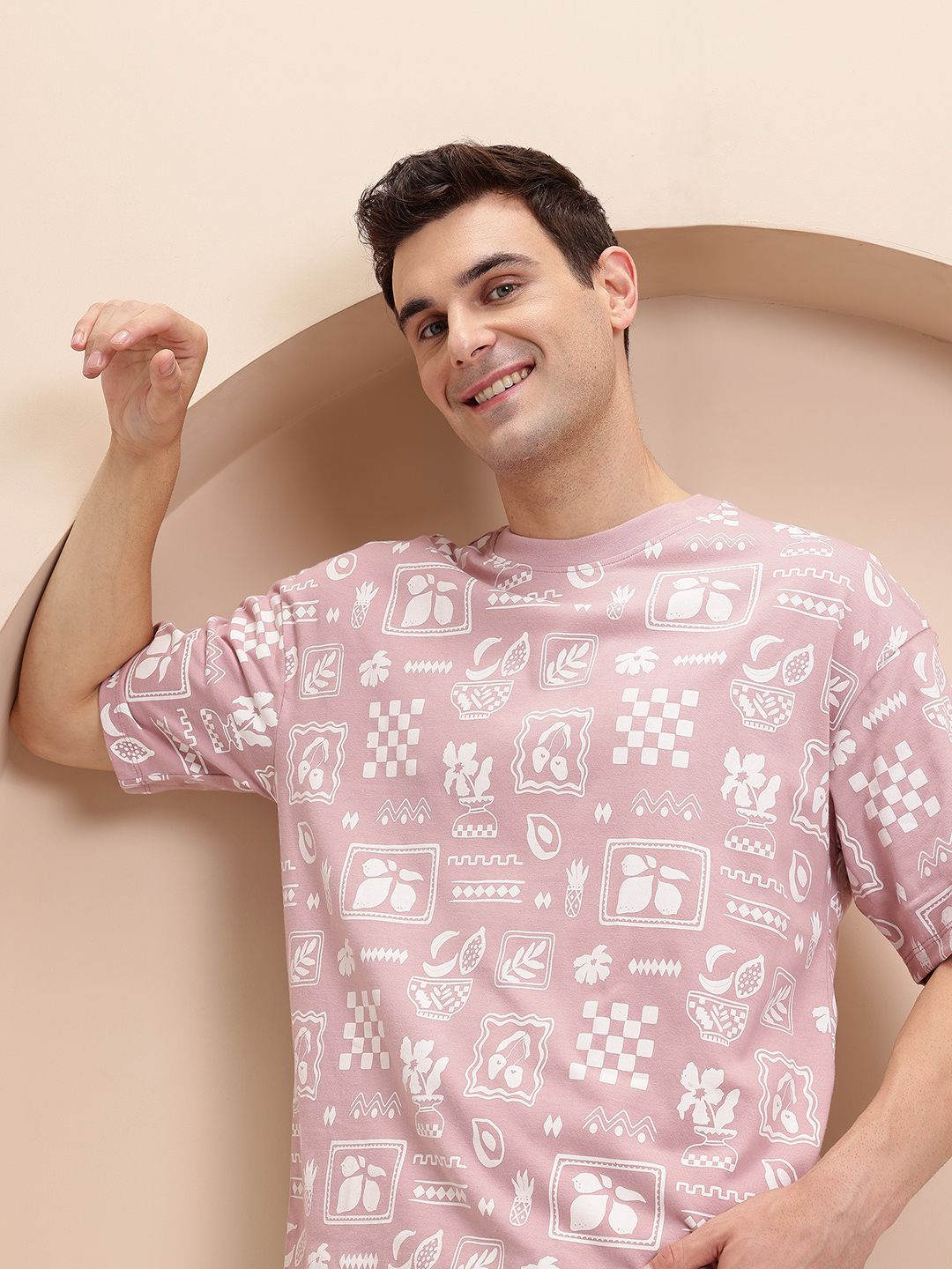 Mast & Harbour Conversational Print Drop-Shoulder Sleeves Relaxed Fit T-shirt