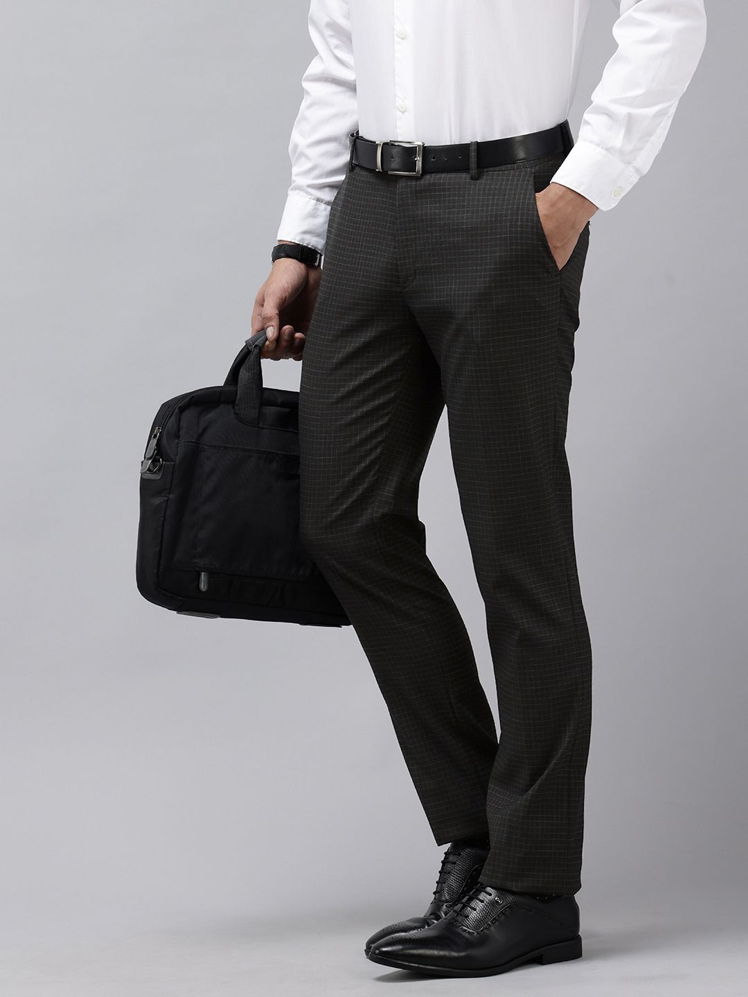 Arrow Men Checked Hudson Tapered Fit Trousers