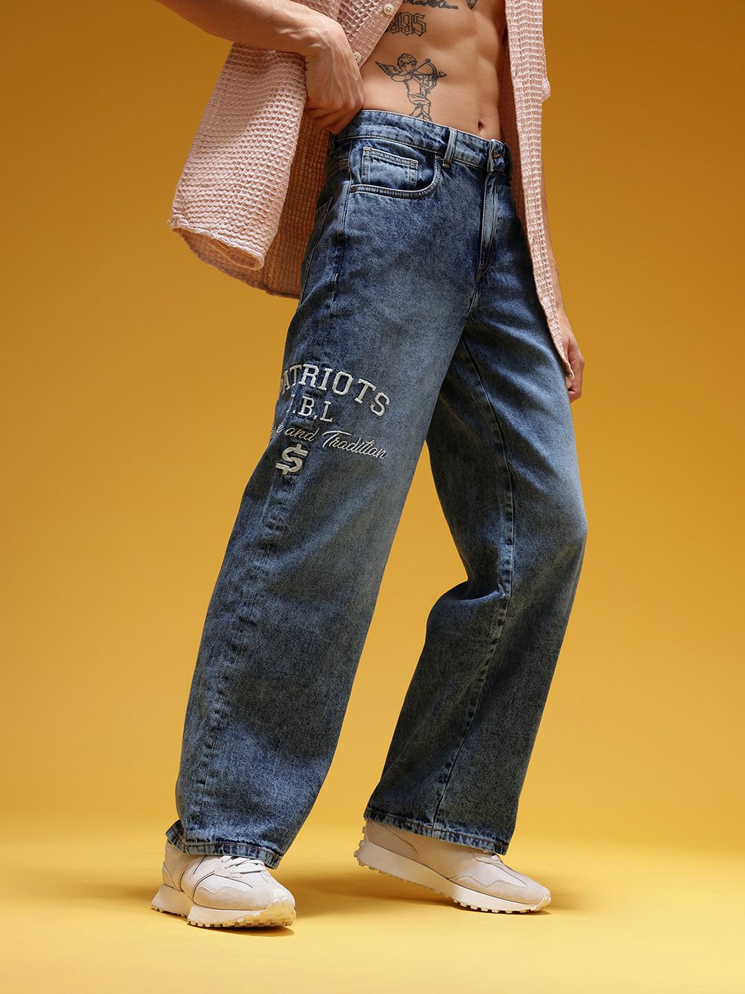 HERE&NOW Men Baggy Fit Pure Cotton Heavy Fade Typography Embroidered Jeans