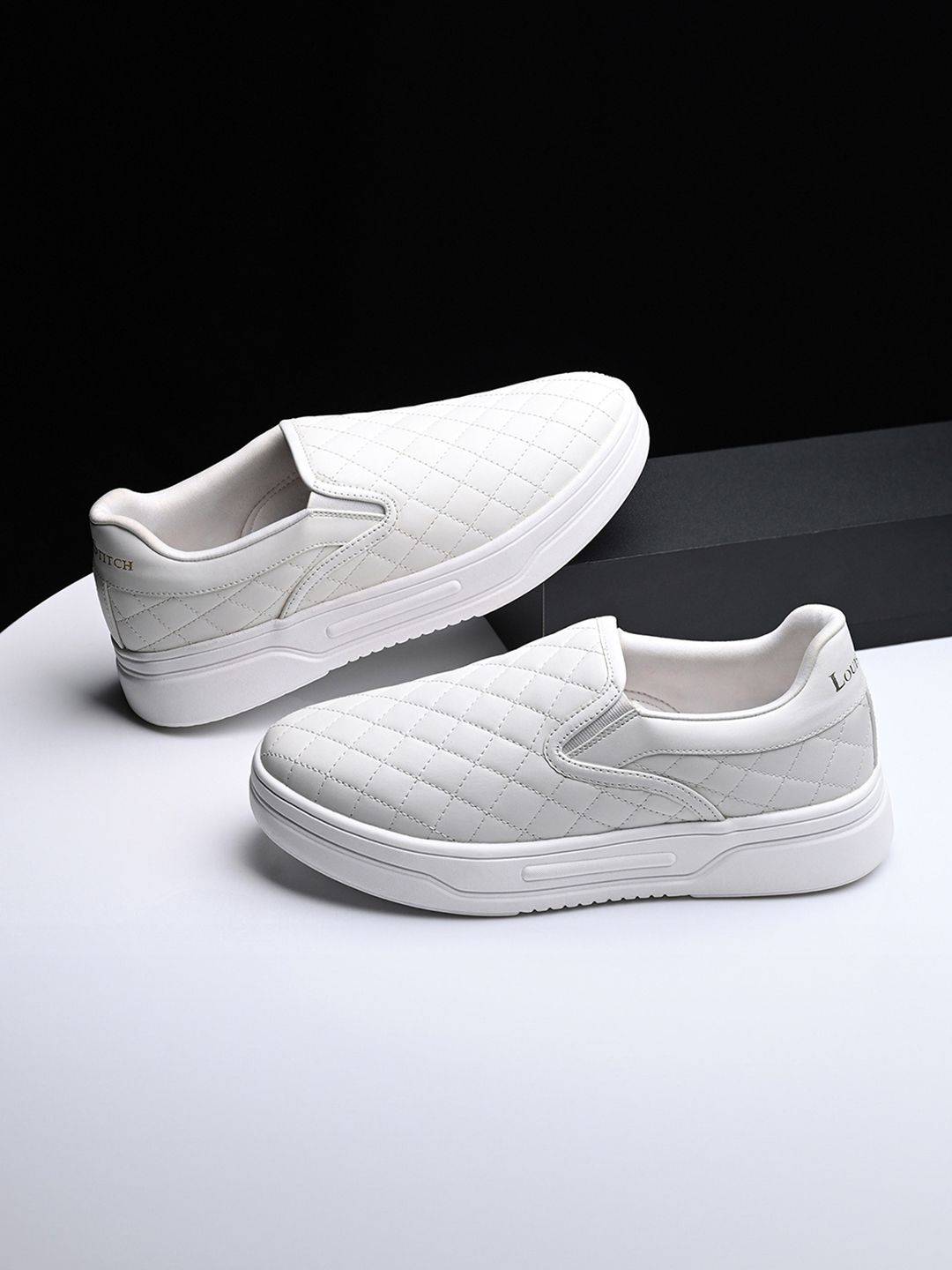 LOUIS STITCH Men Canadian White Casual Slip-On Lightweight Sneakers