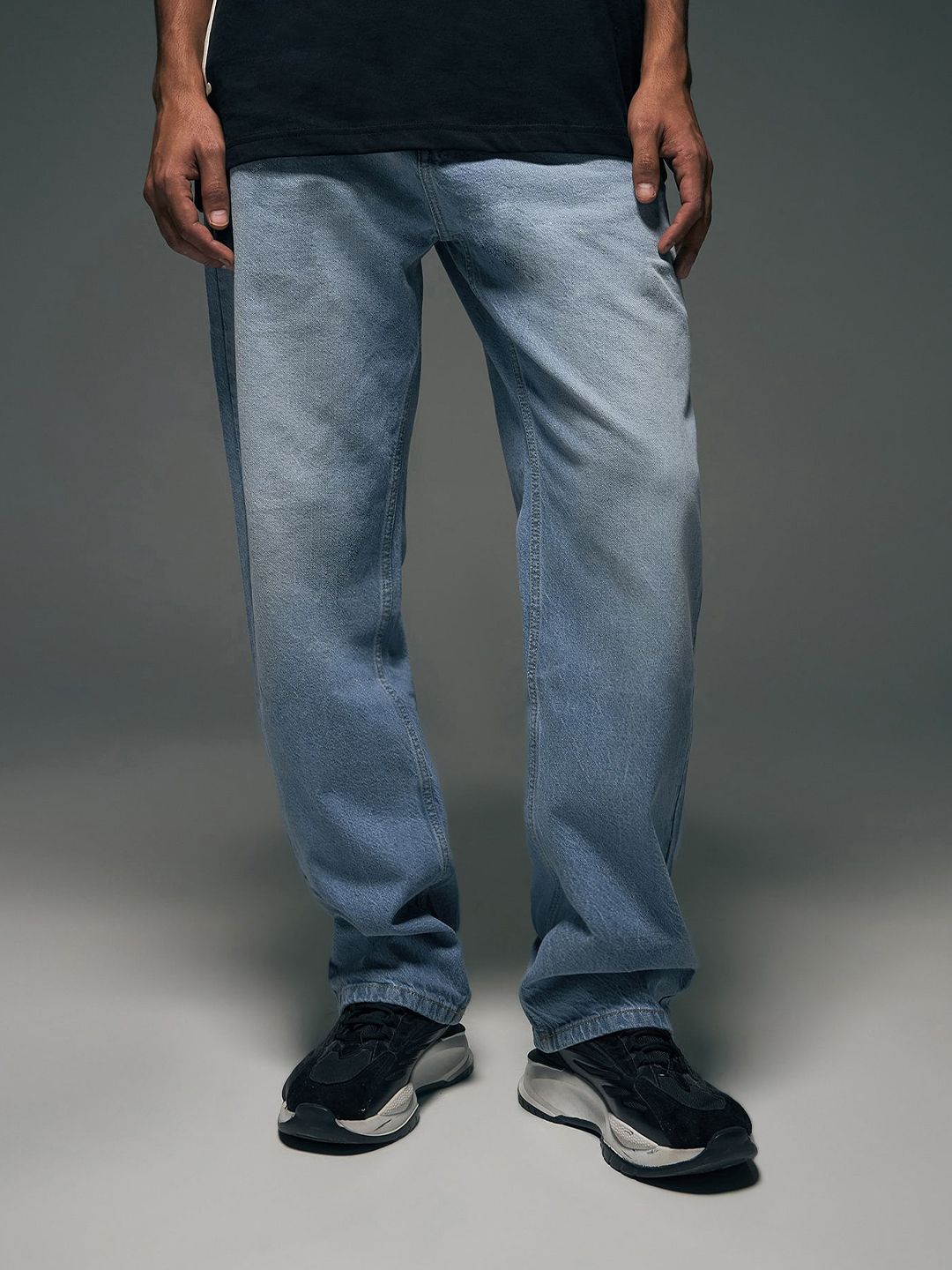 Flying Machine Men Cobain 90's Loose Fit Light Fade Jeans
