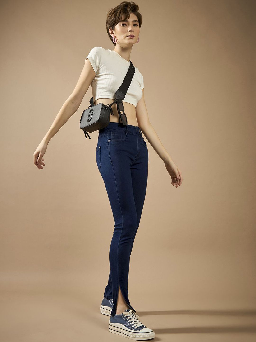 DOLCE CRUDO Women Skinny Fit Stretchable Jeans
