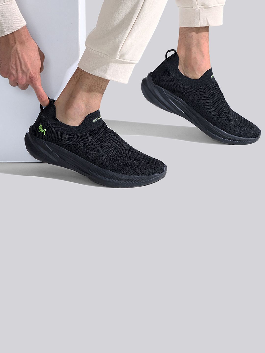 NEEMANS Max Cush Slip Ons For Men