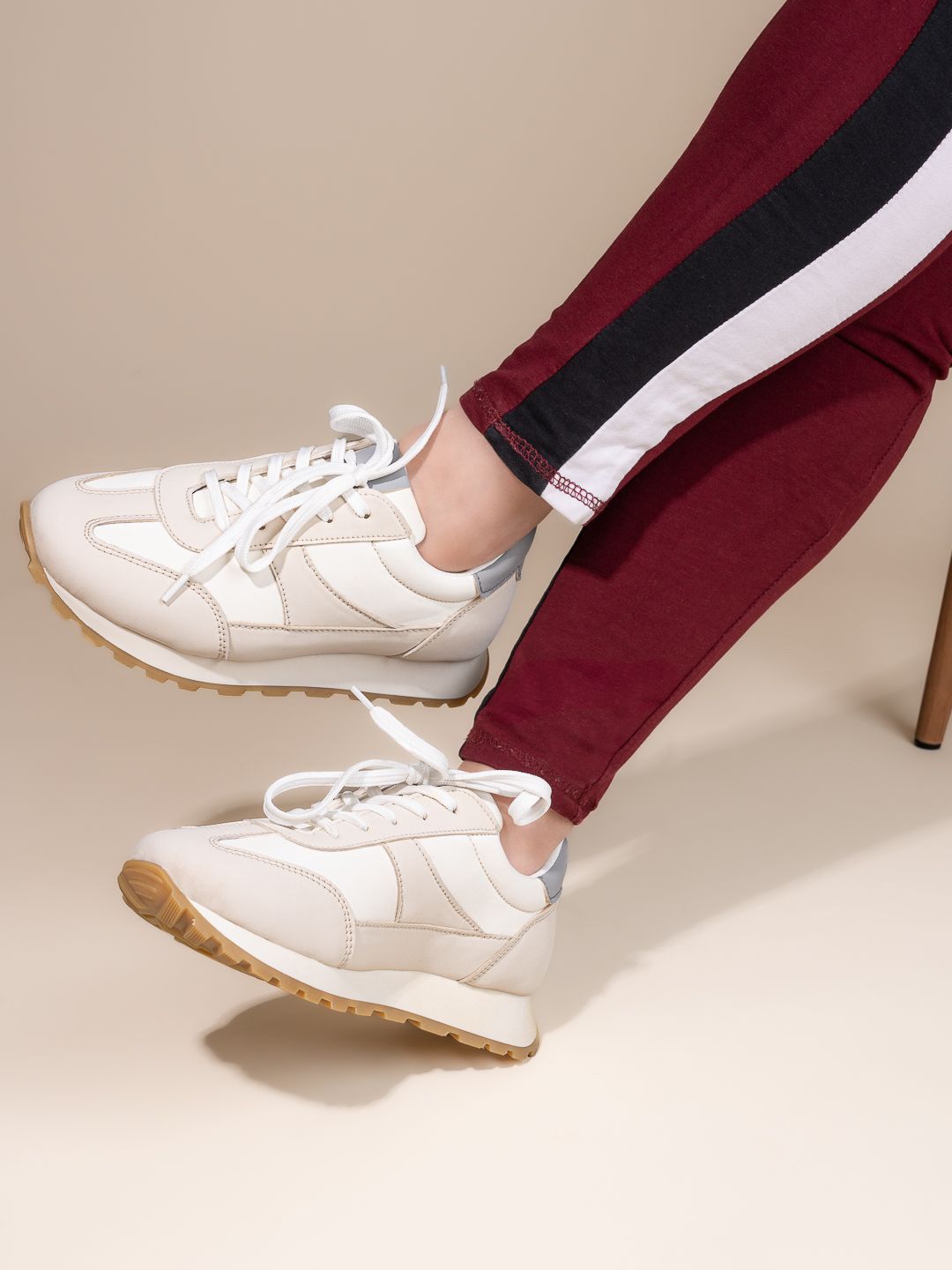 The Roadster Lifestyle Co. Women Colourblocked Round Toe Lace-Ups Sneakers