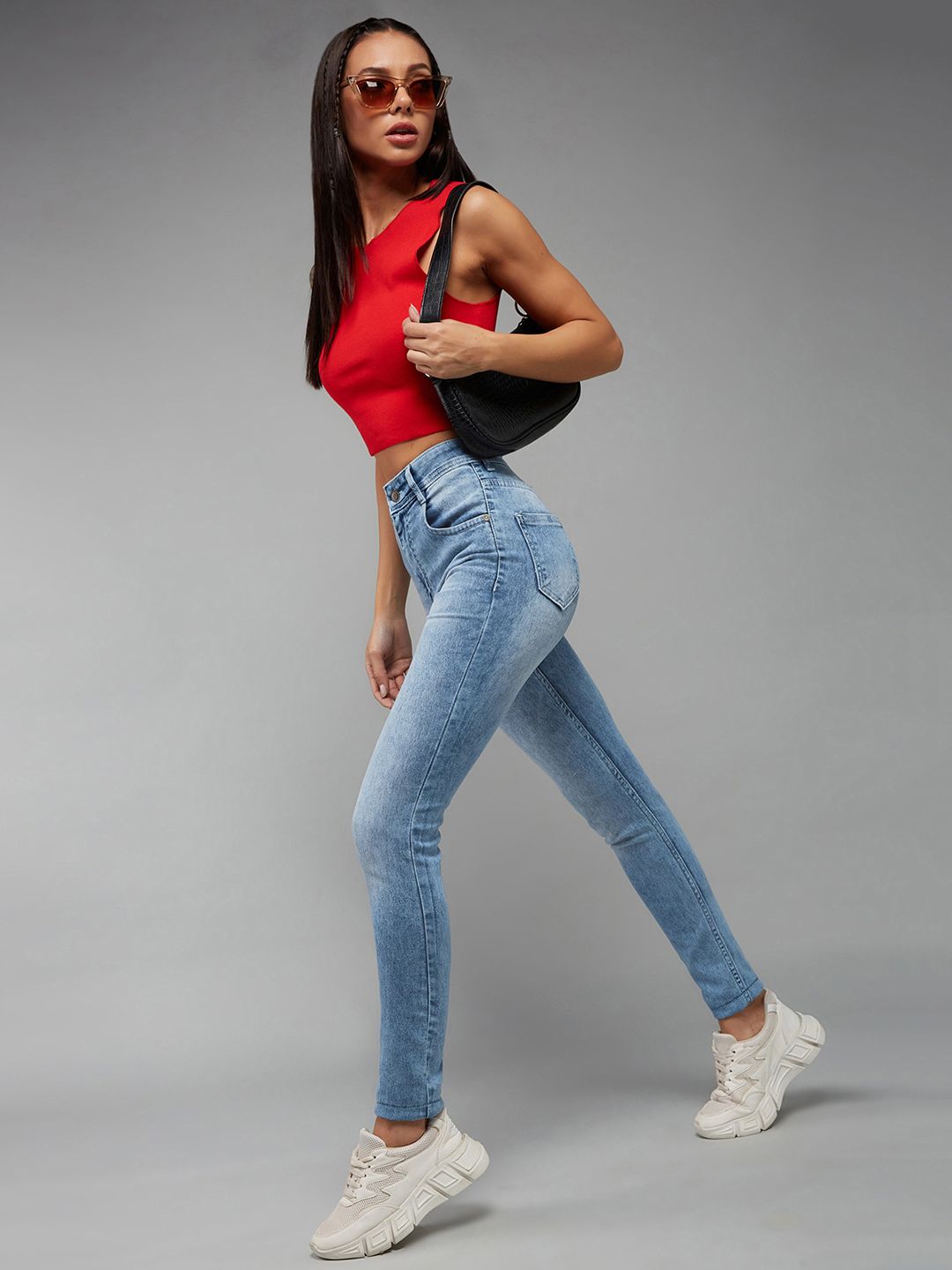 DOLCE CRUDO Women Slim Fit High-Rise Heavy Fade Stretchable Jeans