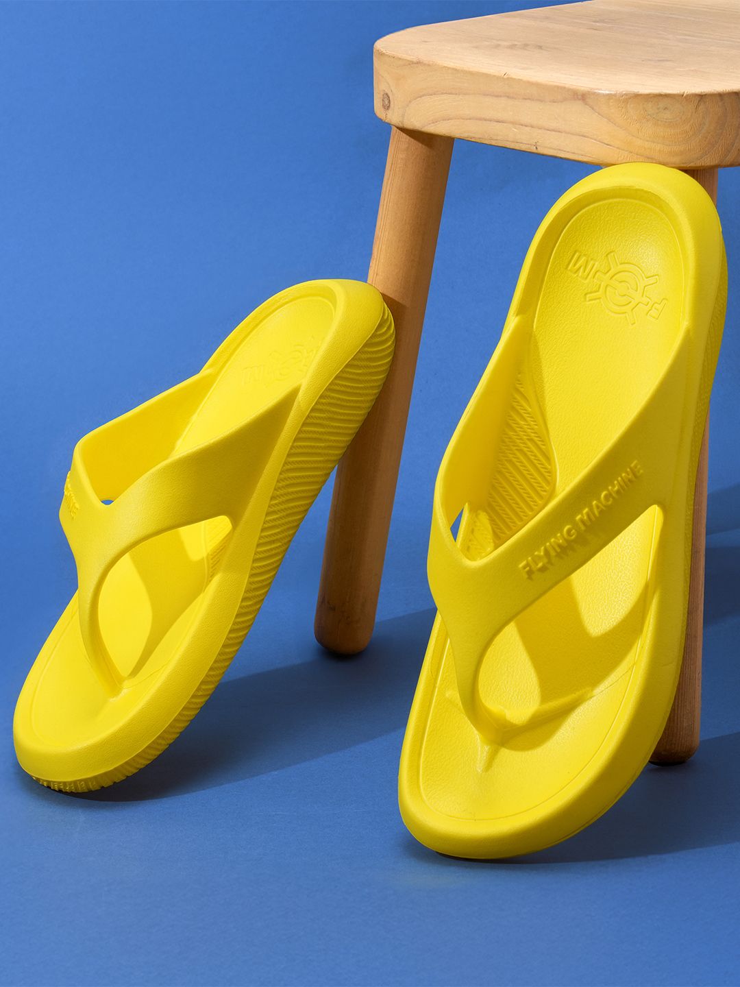 Flying Machine Men Rubber Thong Flip-Flops