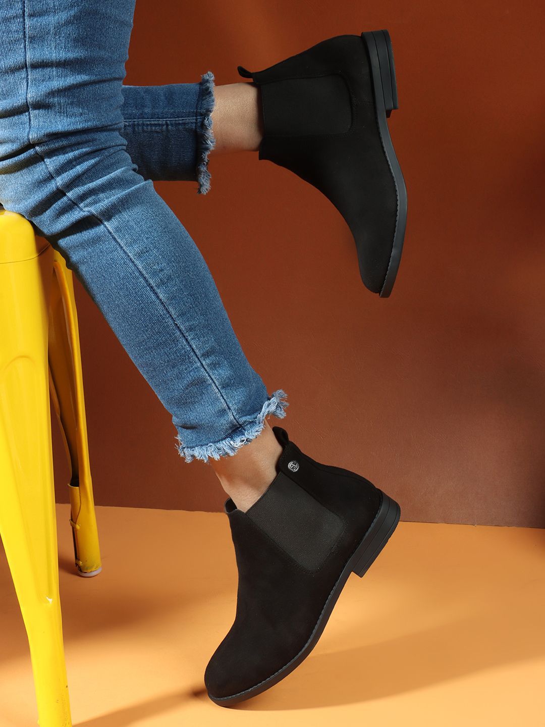 Carlton London Women Casual Block-Heeled Chelsea Boots
