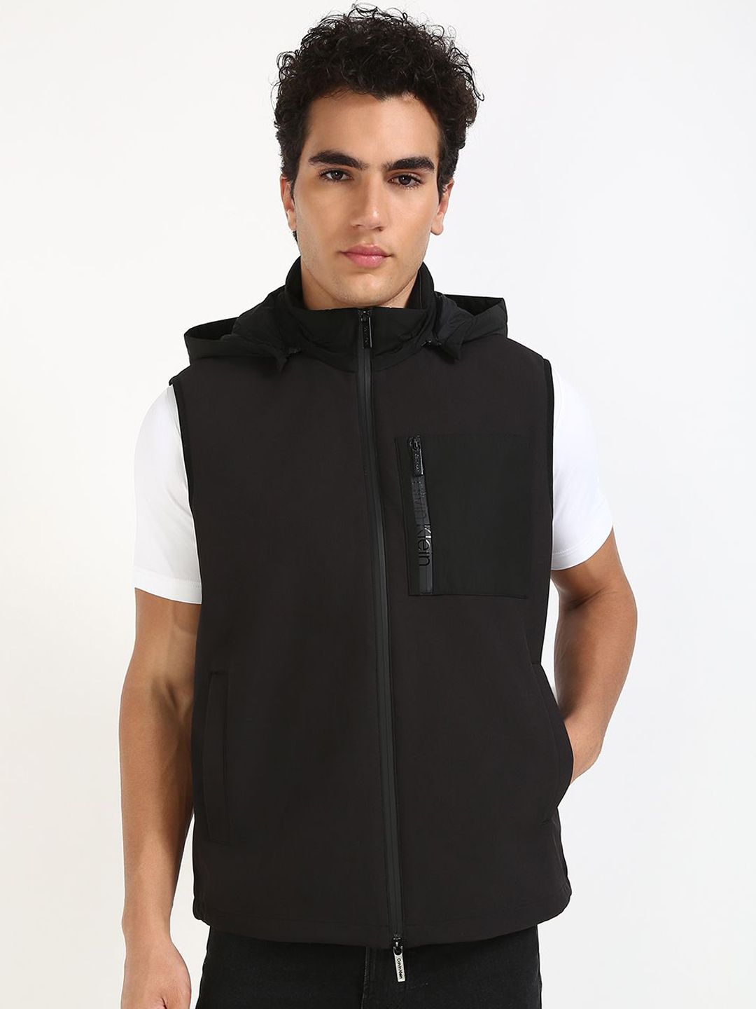 Calvin Klein Jeans Men Hooded Solid Casual Gilet Jacket