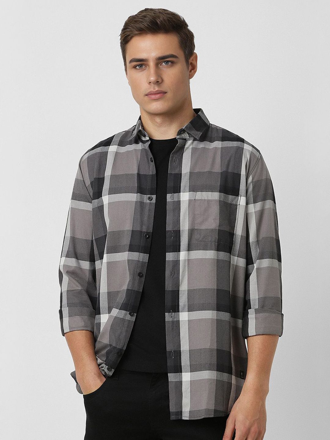 VAN HEUSEN DENIM LABS Men Spread Collar Checked Cotton Casual Shirt