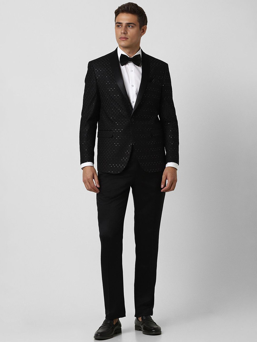 Van Heusen Men Embroidered Slim Fit Single-Breasted 2 Piece Suits