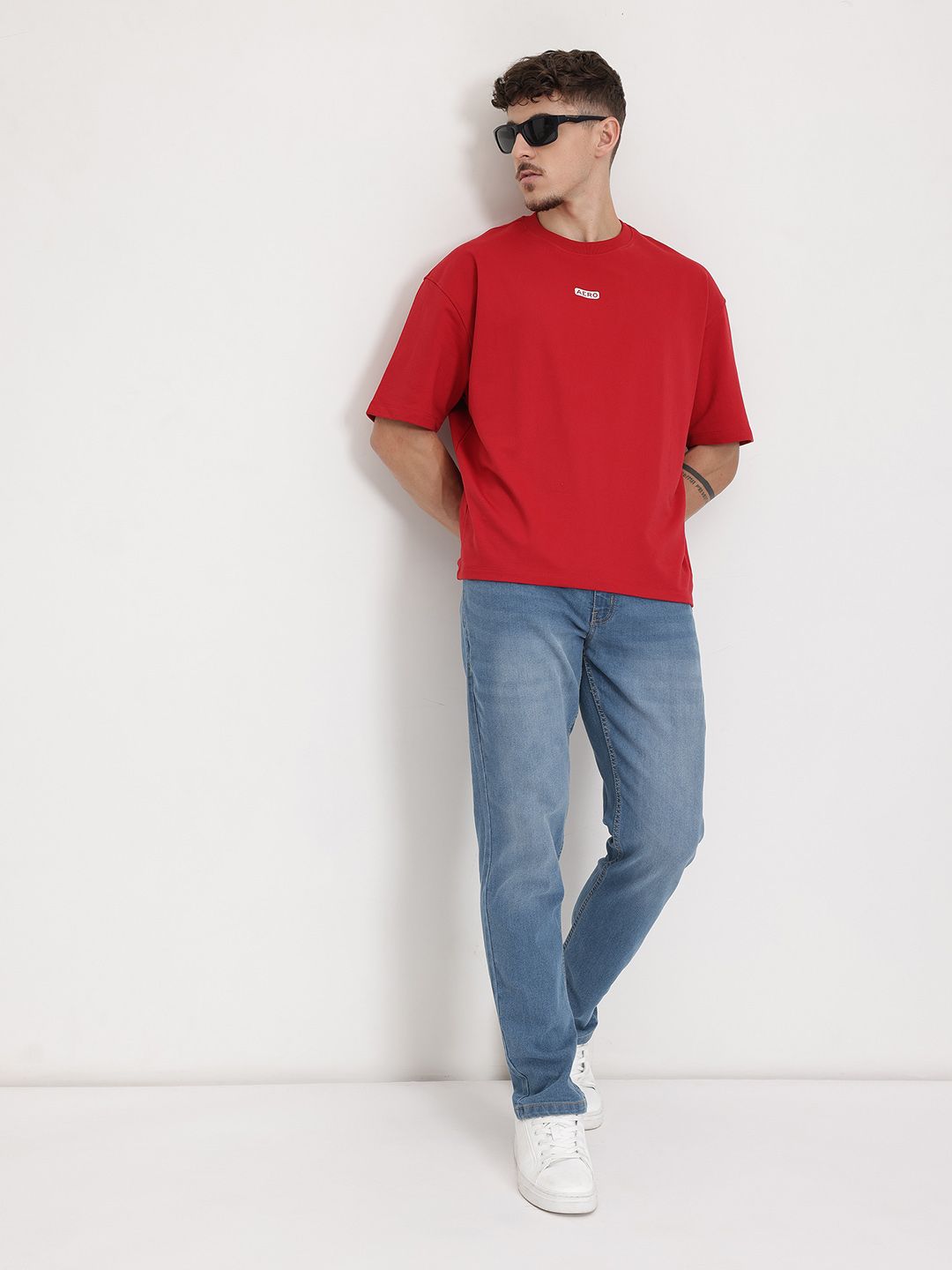 The Roadster Life Co. Men Slim Fit Mid-Rise Light Fade Stretchable Jeans