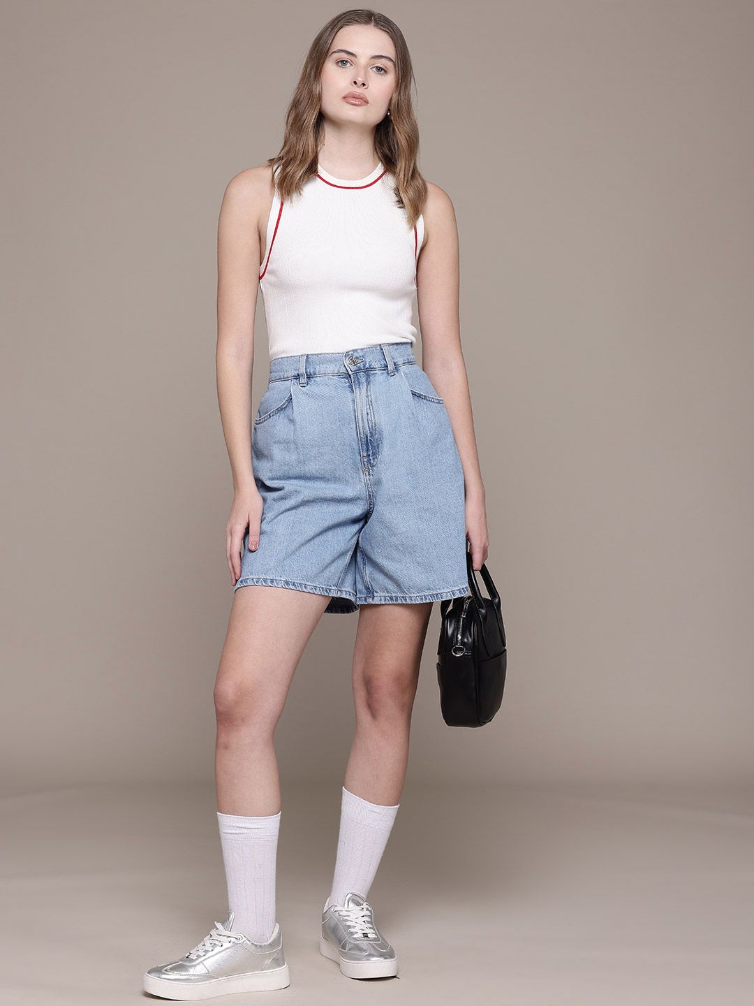 Mid-Rise Pure Cotton Washed Effect Jorts