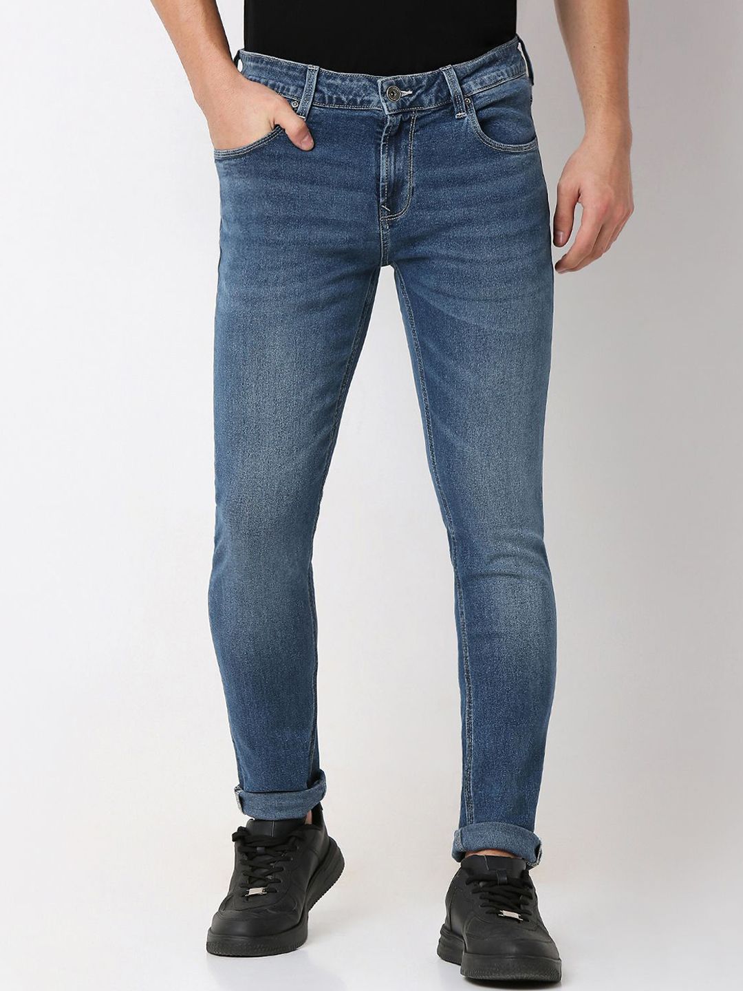 SPYKAR Men Slim Fit Low-Rise Light Fade Stretchable Jeans
