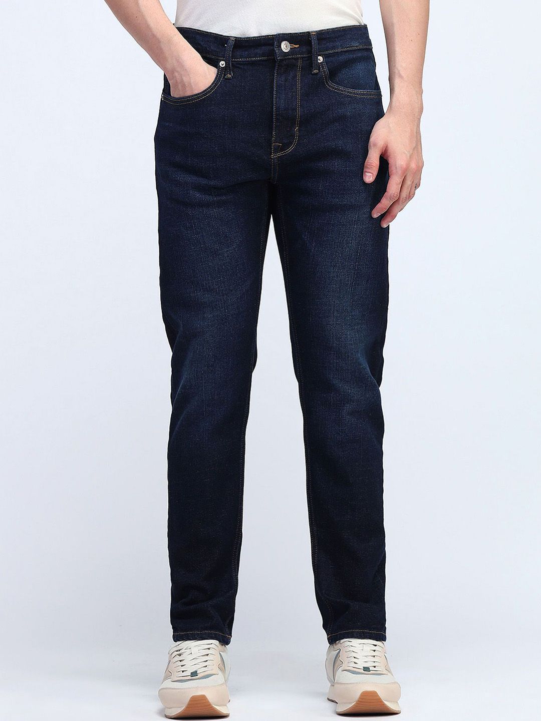 Flying Machine Men Cotton Slim Fit Mid-Rise Light Fade Stretchable Jeans