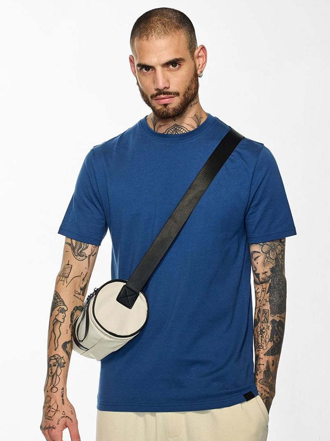 Snitch Men Solid Cotton T-shirt