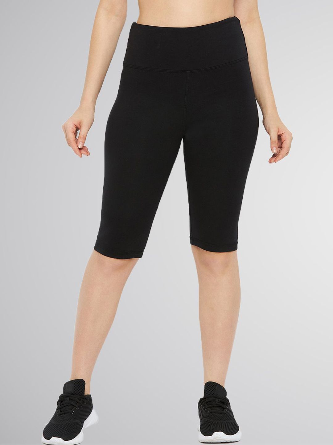 Hypernation Hypernation Women Three Fourth Length Bicycle Shorts