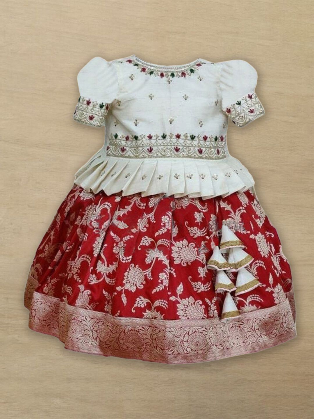 UFB Girls Embroidered Thread Work Ready to Wear Lehenga & Blouse