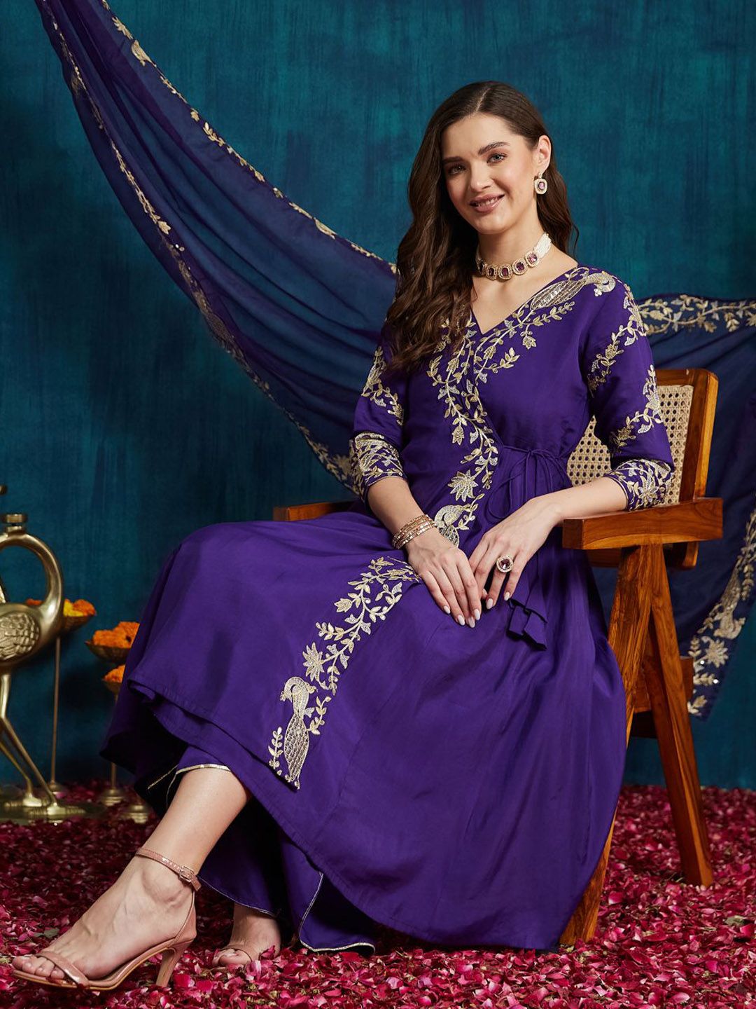 Buy RAJGRANTH Floral Embroidered Sequinned Pure Silk Anarkali Kurta With  Palazzo & Dupatta - Kurta Sets for Women 32097238 | Myntra